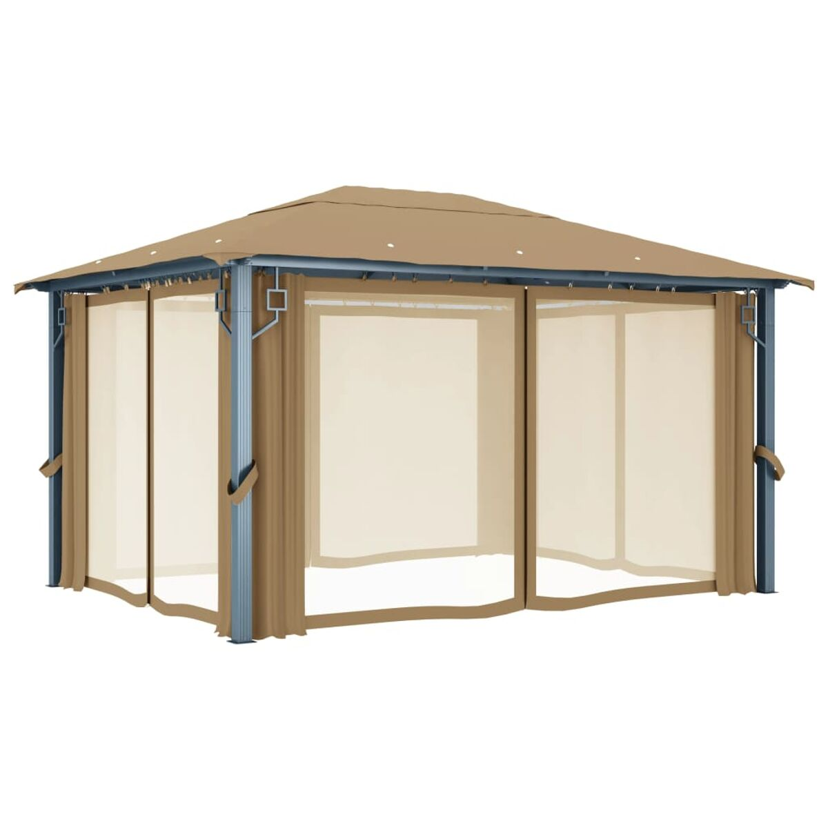Ein beigefarbener Pavillon mit beigen Vorhängen. Der Pavillon hat ein Metallgestell und ein Spitzdach.