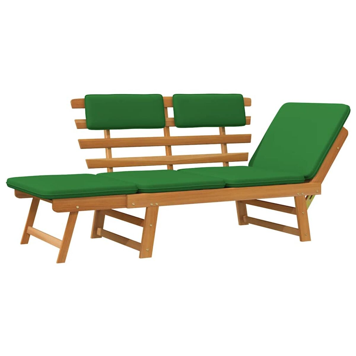 Tagesbett aus Holz für den Außenbereich mit grünen Kissen. Es hat eine Chaiselongue und eine Zweisitzerbank.
