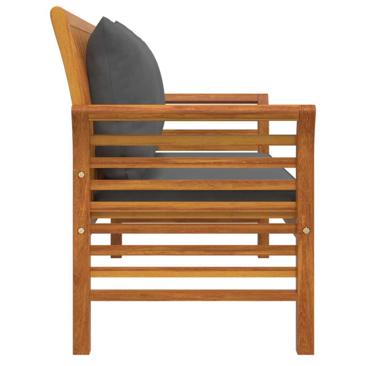 Holz-Außenstuhl mit grauem Kissen. Seitenansicht. Mit Lamellendesign.