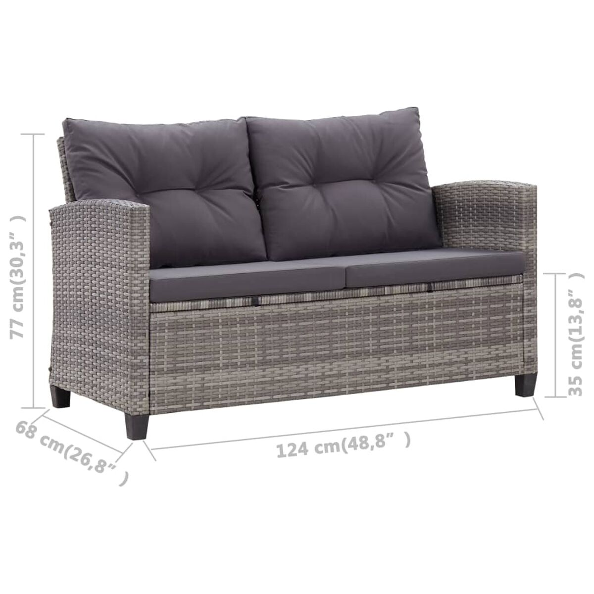 Graues Rattan-Zweisitzer-Sofa mit Maßen. Es hat zwei Kissen. Maße sind angegeben.