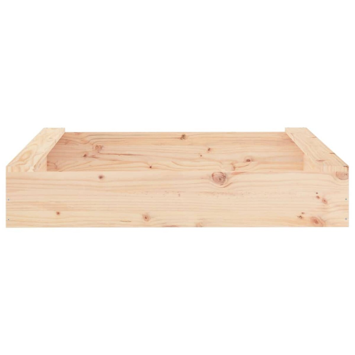 Una scatola rettangolare in legno di colore chiaro con la parte superiore aperta. Il legno ha venature visibili.