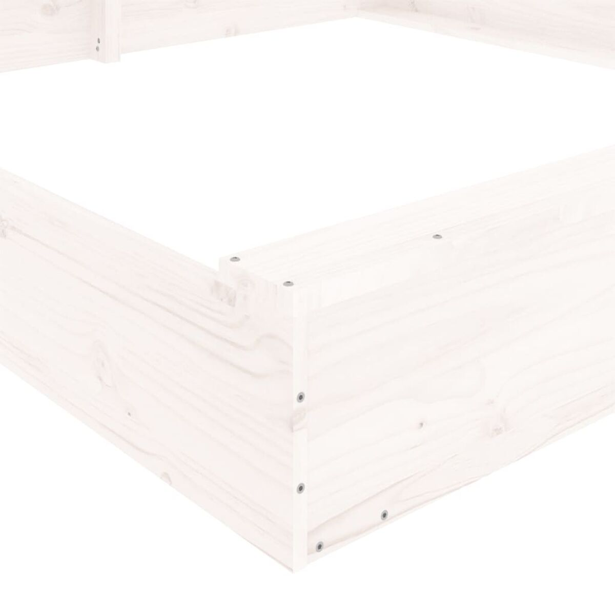 Eckdetail eines weißen Holzbetts, das die Konstruktion und die Verbindung zeigt.