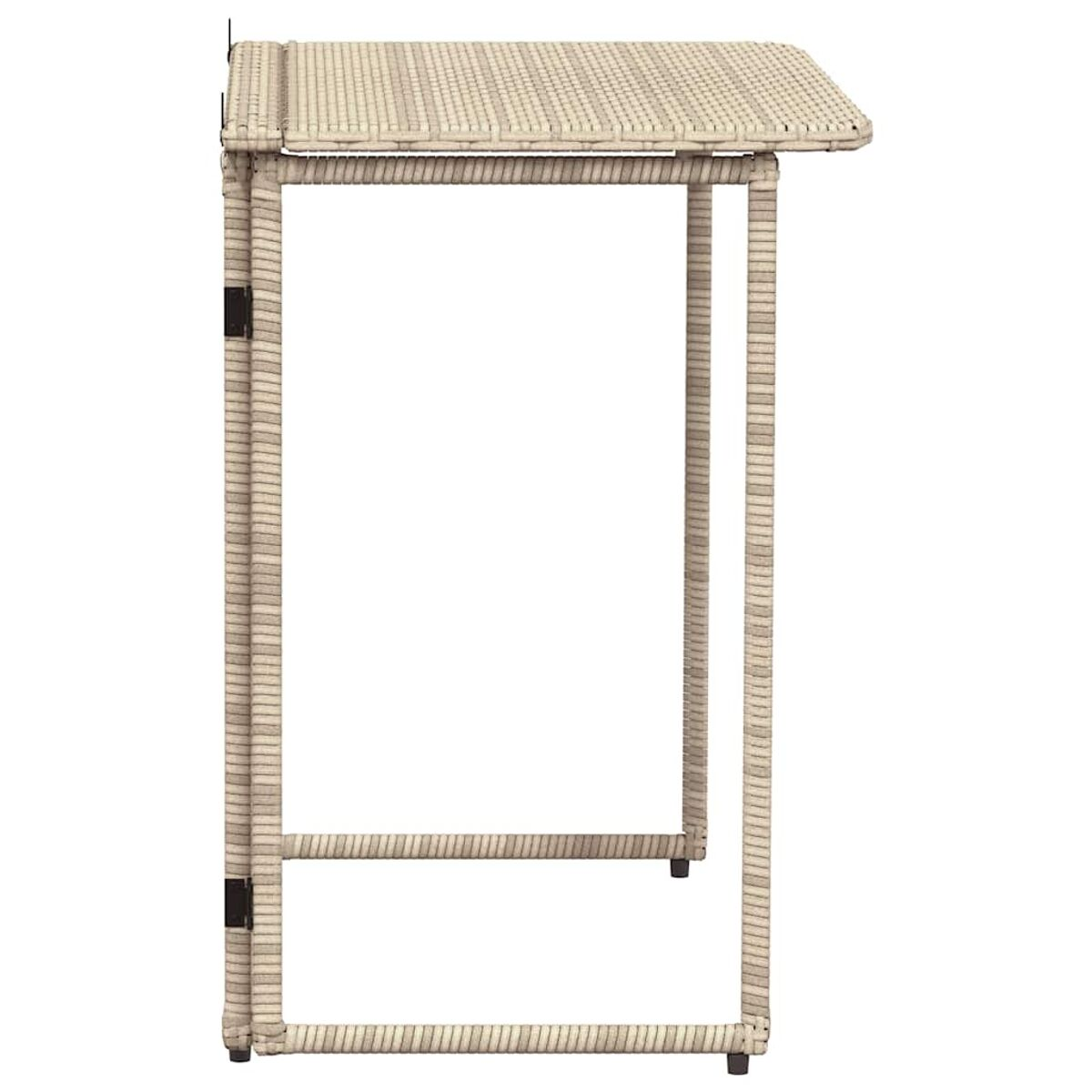 Una mesa auxiliar beige tejida con una parte superior rectangular, sobre fondo blanco.