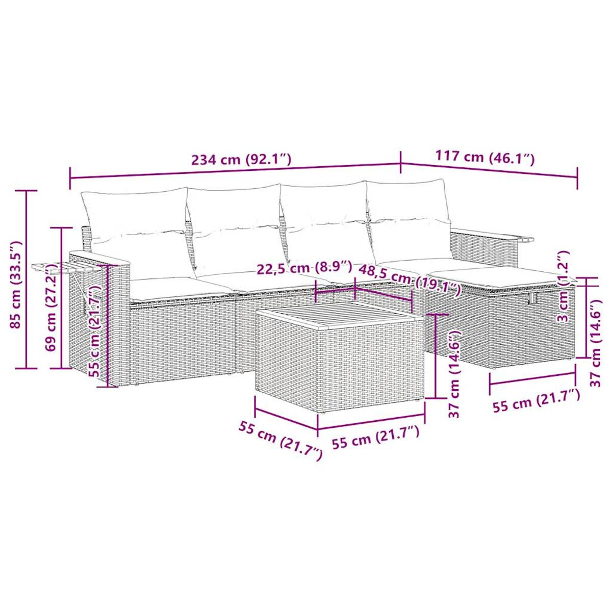 Geflochtenes Sofa mit Abmessungen. Ein Tisch befindet sich vor dem Sofa. Kissen auf dem Sofa.
