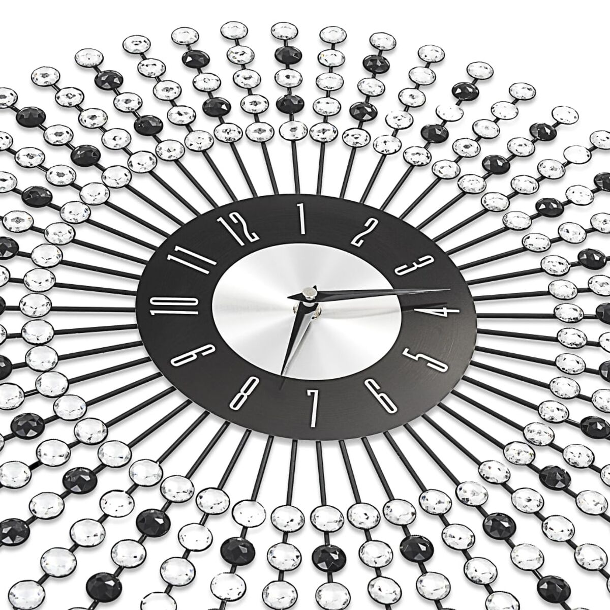 Nahaufnahme einer Uhr mit schwarzem Rahmen, silbernem Mittelteil und kristallartigen Akzenten.