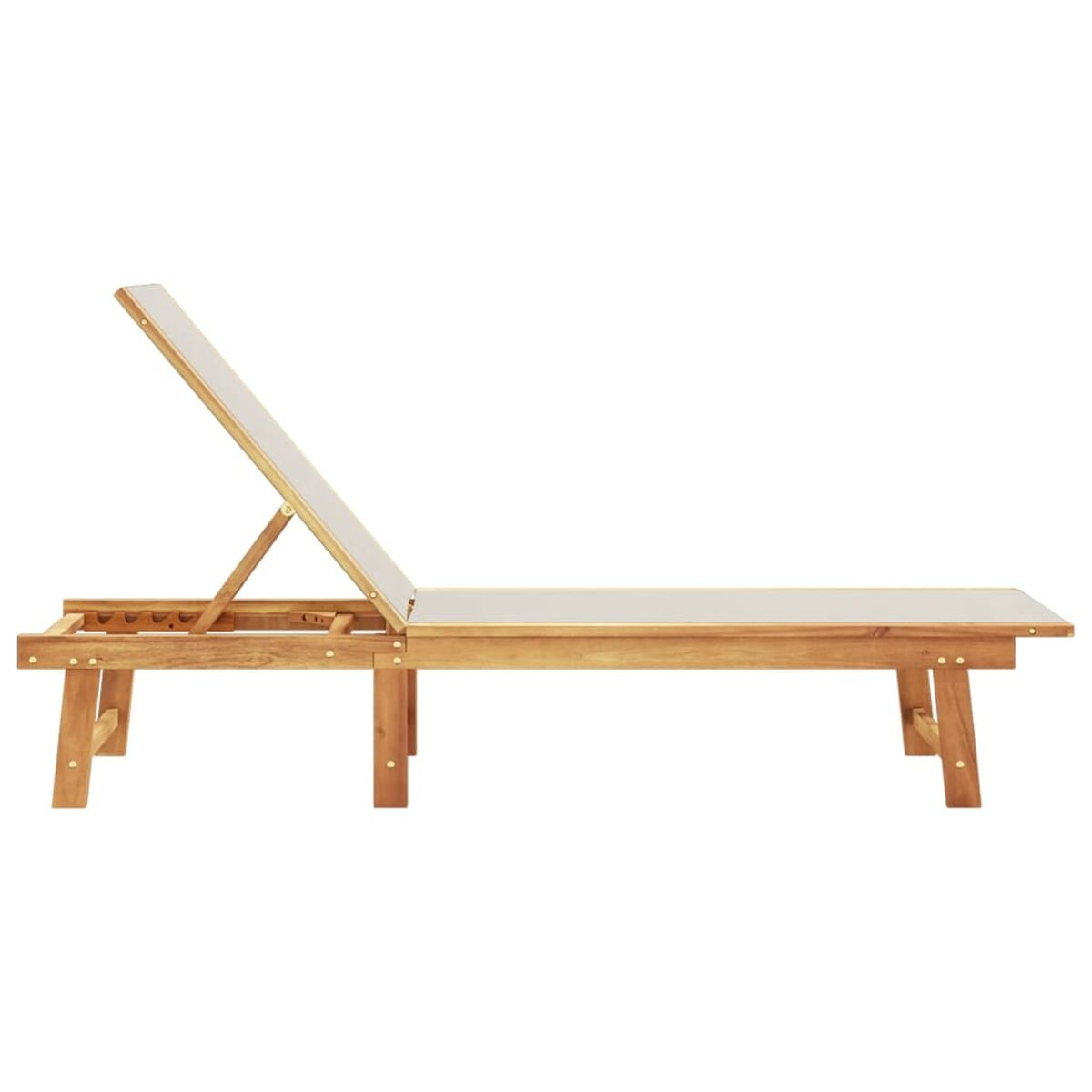 Lettino in legno con rivestimento in tessuto bianco, su sfondo bianco semplice.