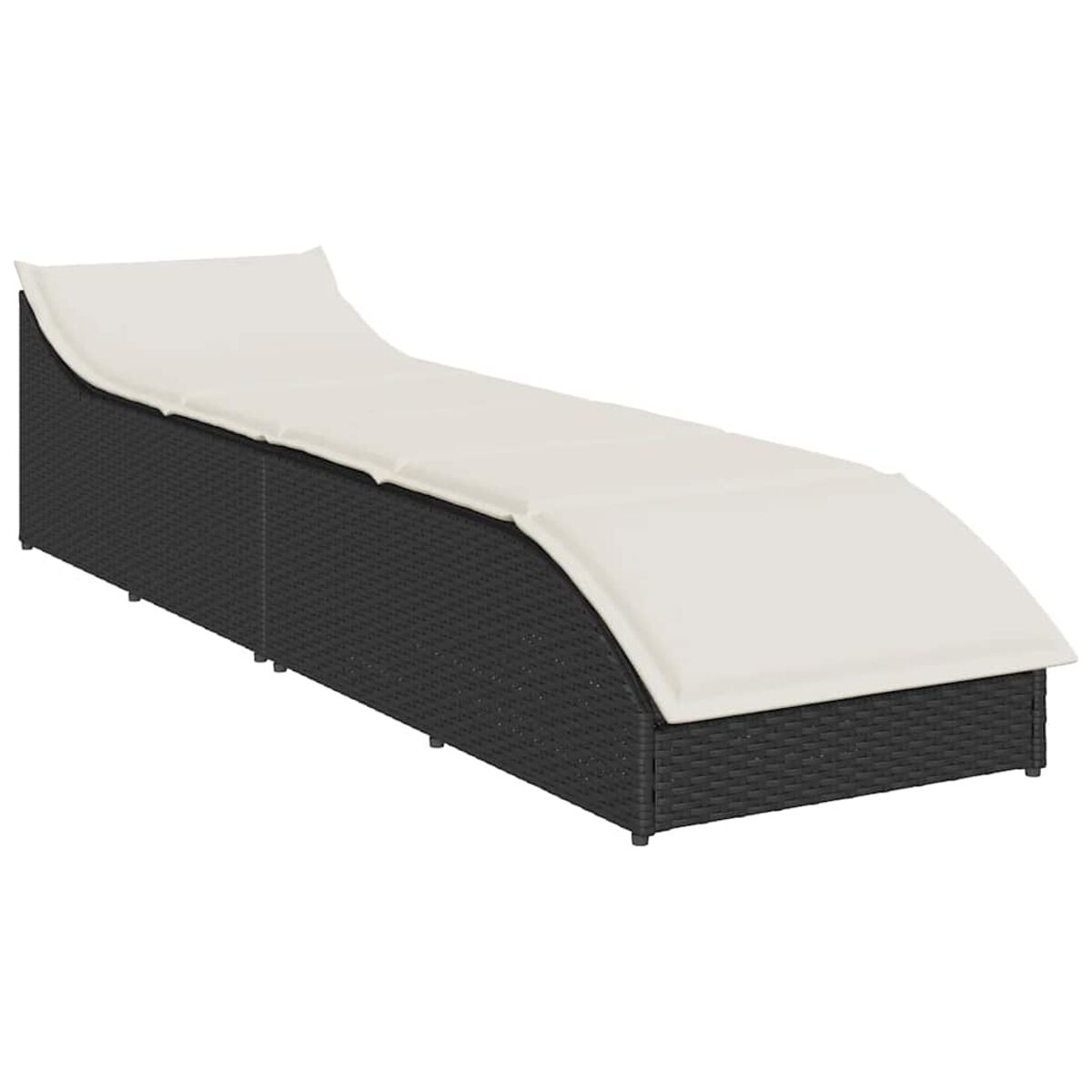 Una chaise longue nera intrecciata con un cuscino bianco. Ha un poggiatesta curvo.