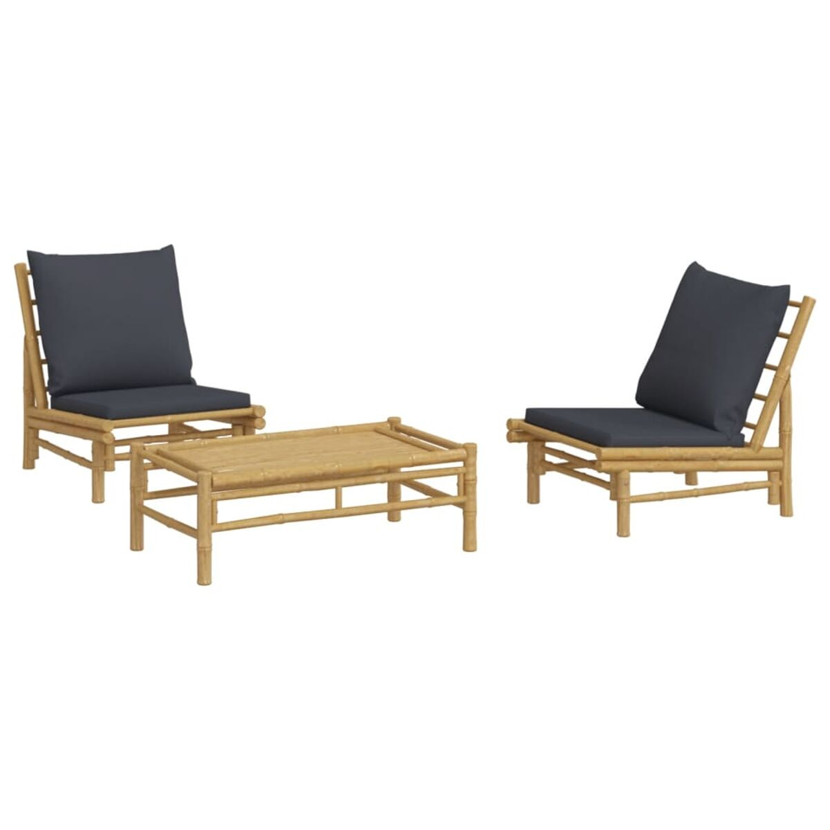 Outdoor-Möbelset aus Bambus. Enthält zwei Stühle und einen kleinen Tisch mit grauen Kissen.