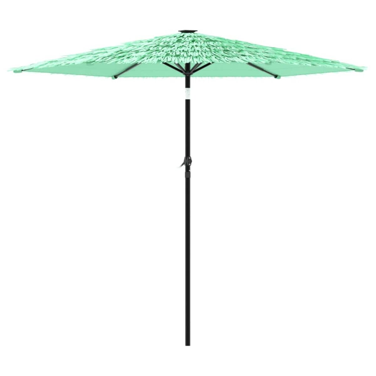 Ombrellone verde con frange e palo nero. Isolato su sfondo bianco.