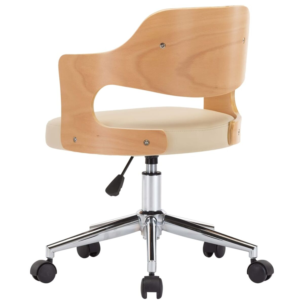 Rückansicht eines Bürostuhls. Er hat eine helle Holzlehne, einen cremefarbenen Sitz und ein verchromtes, rollbares Gestell.