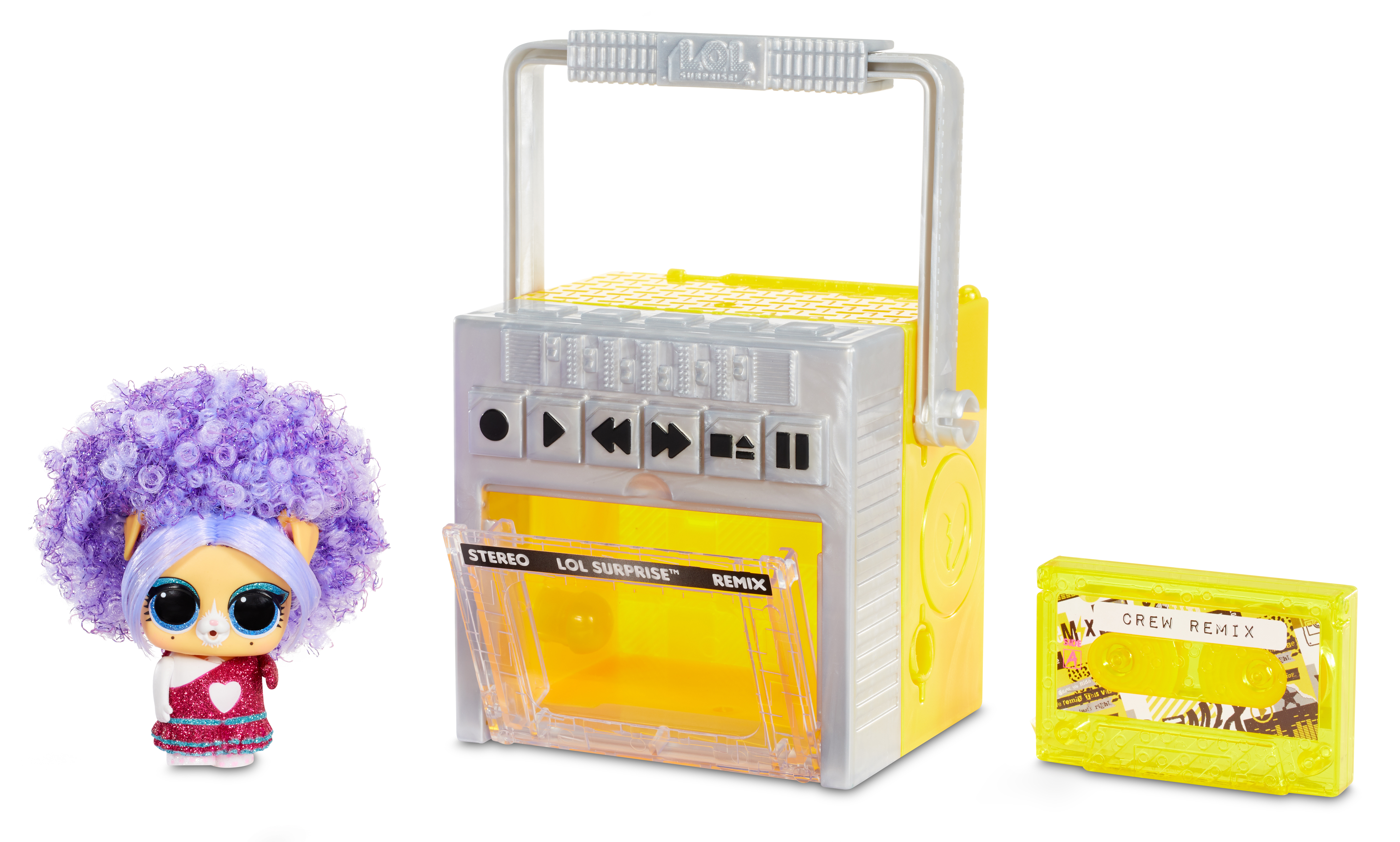 Uno stereo giocattolo con una bambola. Lo stereo è giallo e argento, con una cassetta nelle vicinanze.