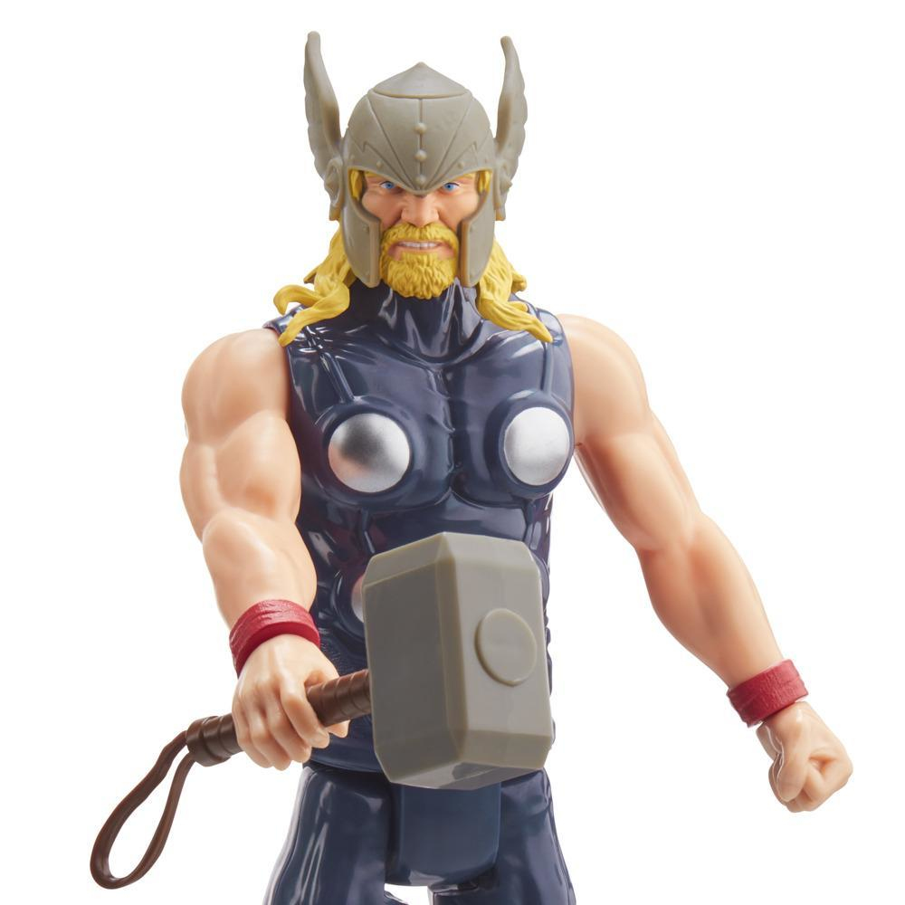 Action figure di Thor con elmo, lunghi capelli biondi, che tiene in mano un martello, indossa un'armatura blu e polsini rossi.