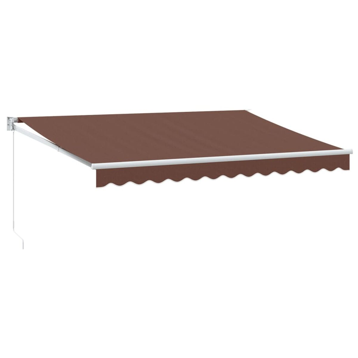 Una tenda da sole retrattile marrone montata su un telaio bianco. Bordo smerlato. Sfondo bianco.