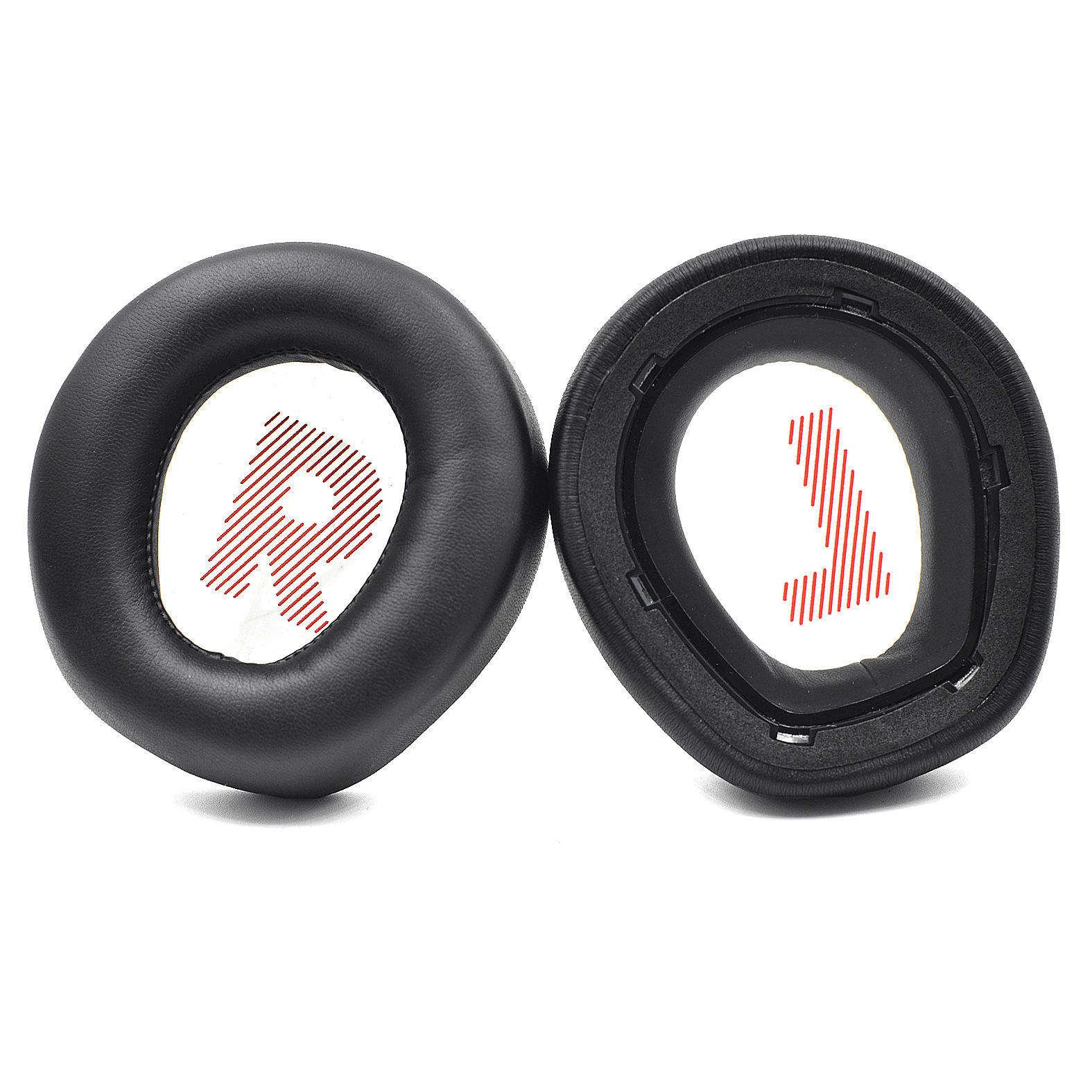 Twee zwarte oorkussens met rode markeringen 'R' en 'L'.