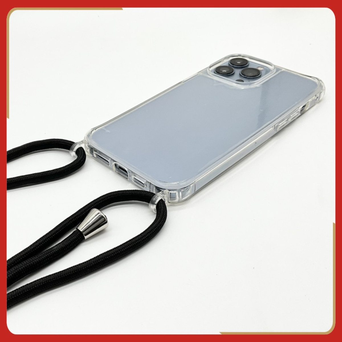 Una custodia trasparente per telefono con un cordino nero, che tiene un telefono. La custodia ha il retro trasparente.