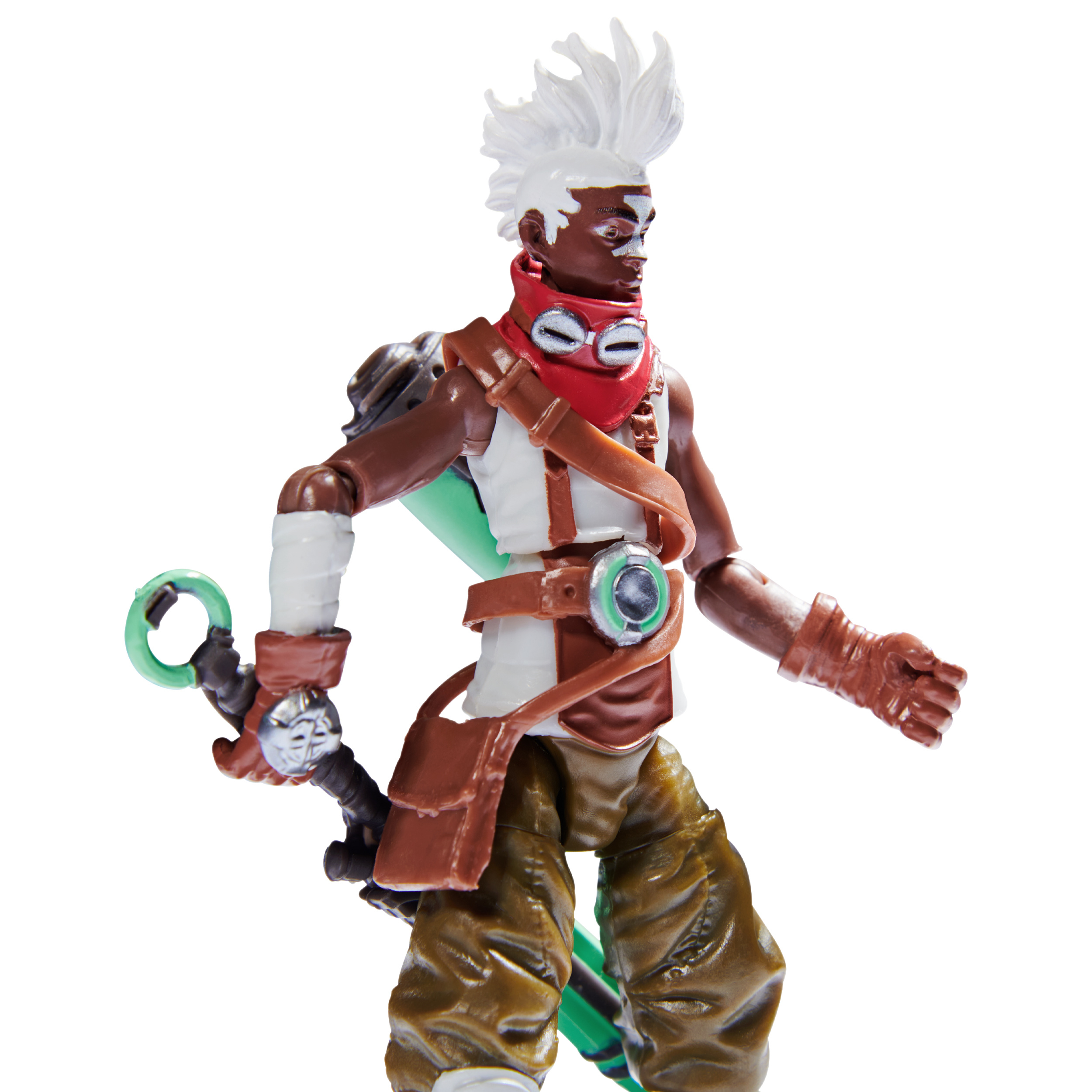 Eine Actionfigur eines dunkelhäutigen Mannes mit weißen Haaren, Brille und rotem Schal.