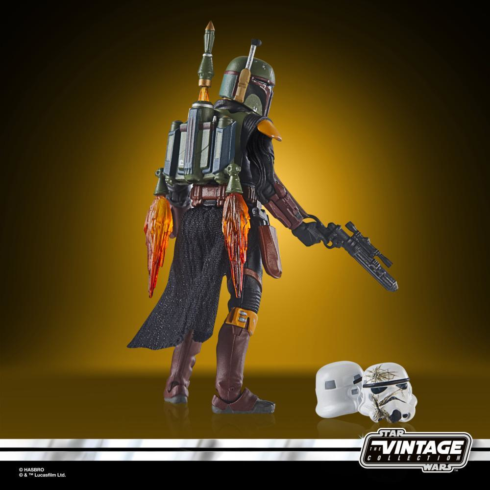 Action figure di Boba Fett da dietro, con jetpack e blaster, su sfondo giallo.