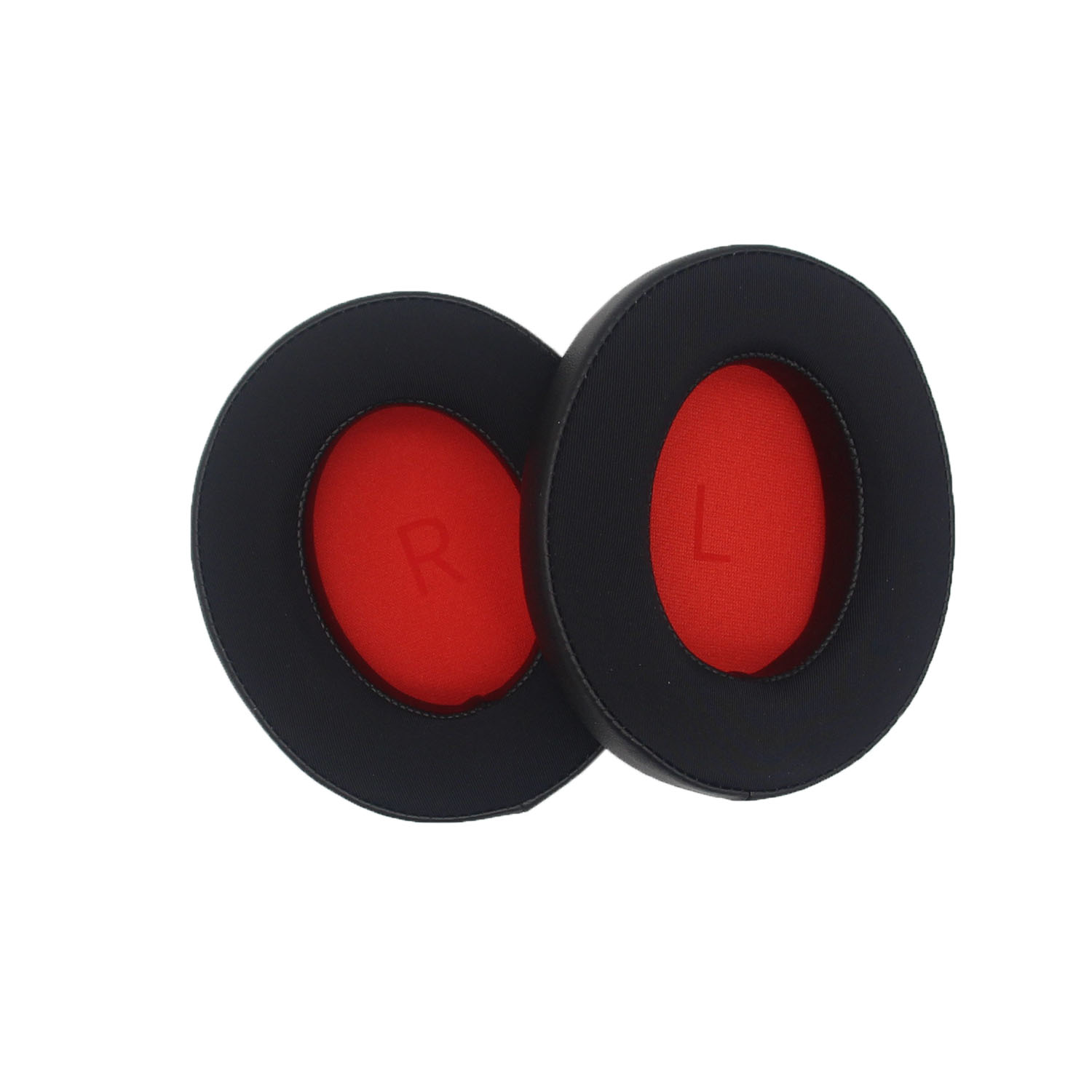Due cuscinetti neri per cuffie con interno rosso, contrassegnati con 'R' e 'L'.