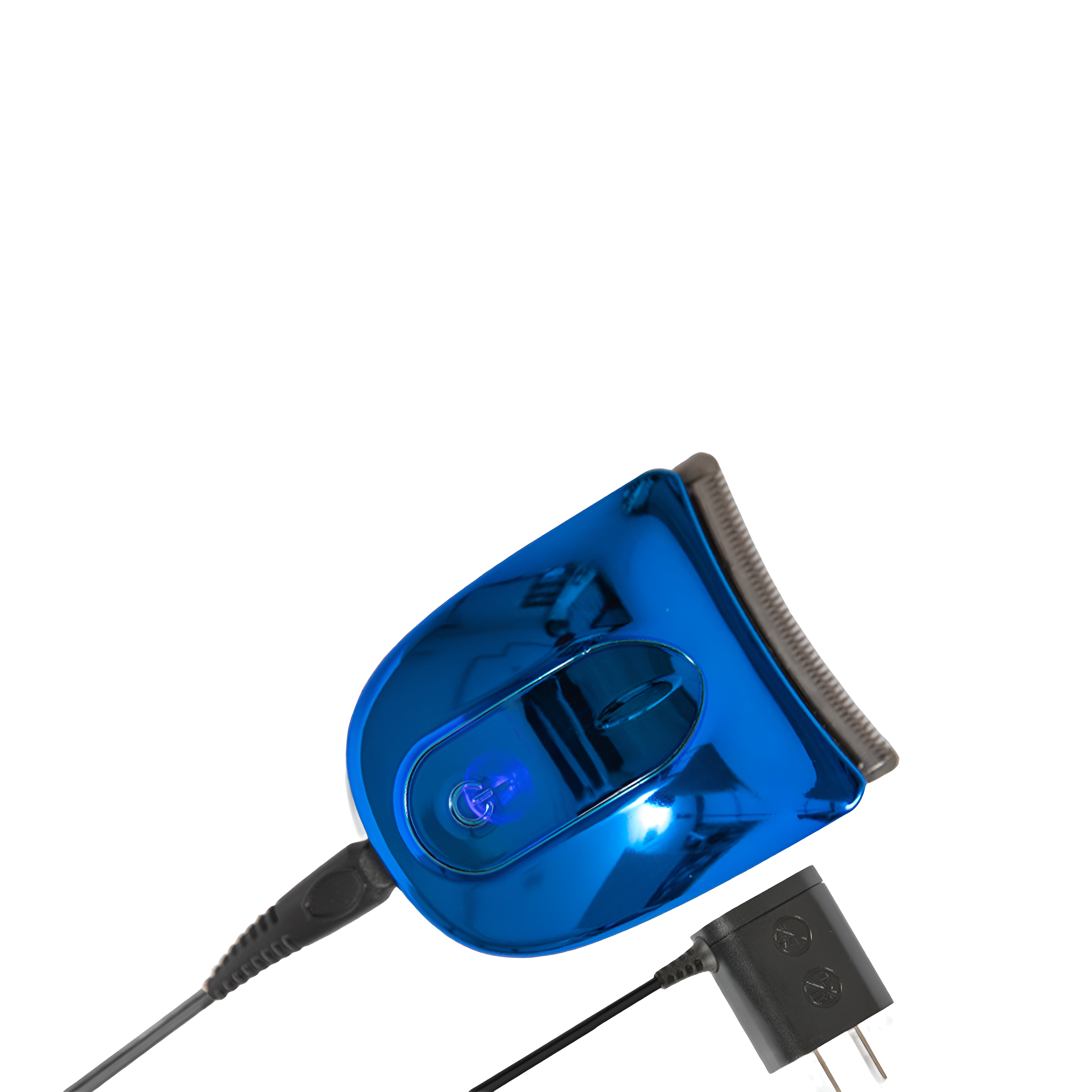 Ein blauer elektrischer Haarschneider mit Ladekabel und schwarzem Ladegerät, isoliert auf weiß.