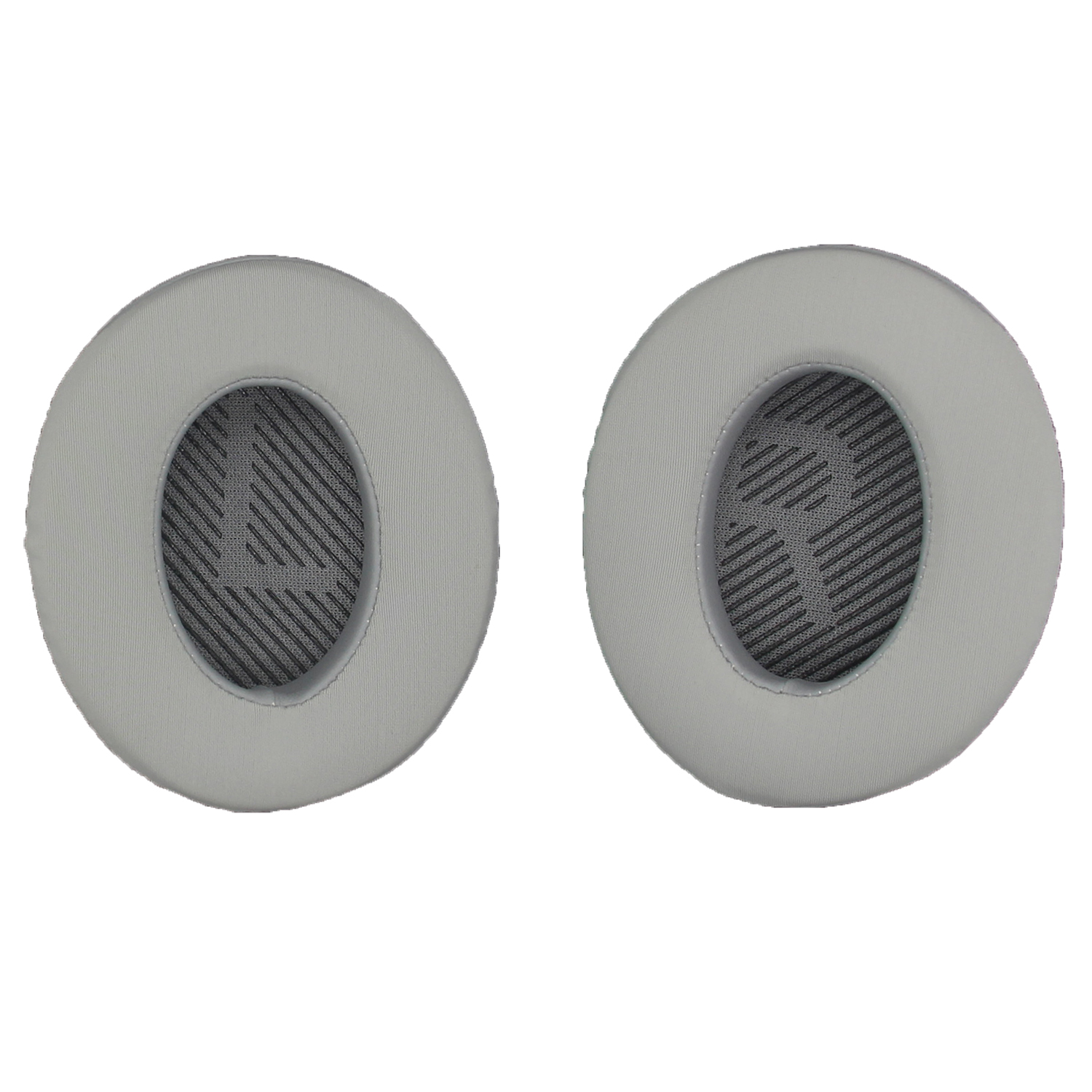 Twee grijze oorkussens voor hoofdtelefoons met een mesh-midden, geïsoleerd op wit.