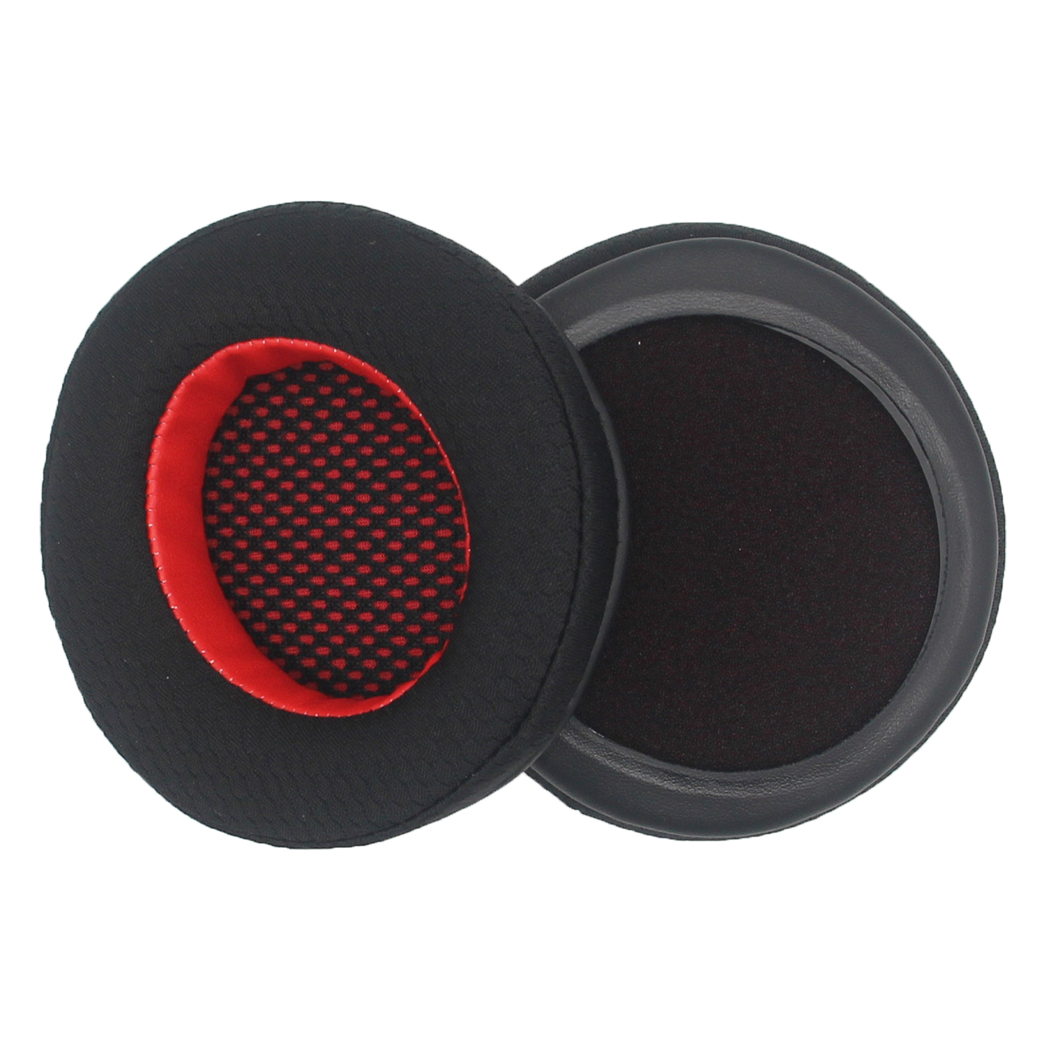 Due cuscinetti auricolari neri con centro in rete rosso, progettati per cuffie, su sfondo bianco.