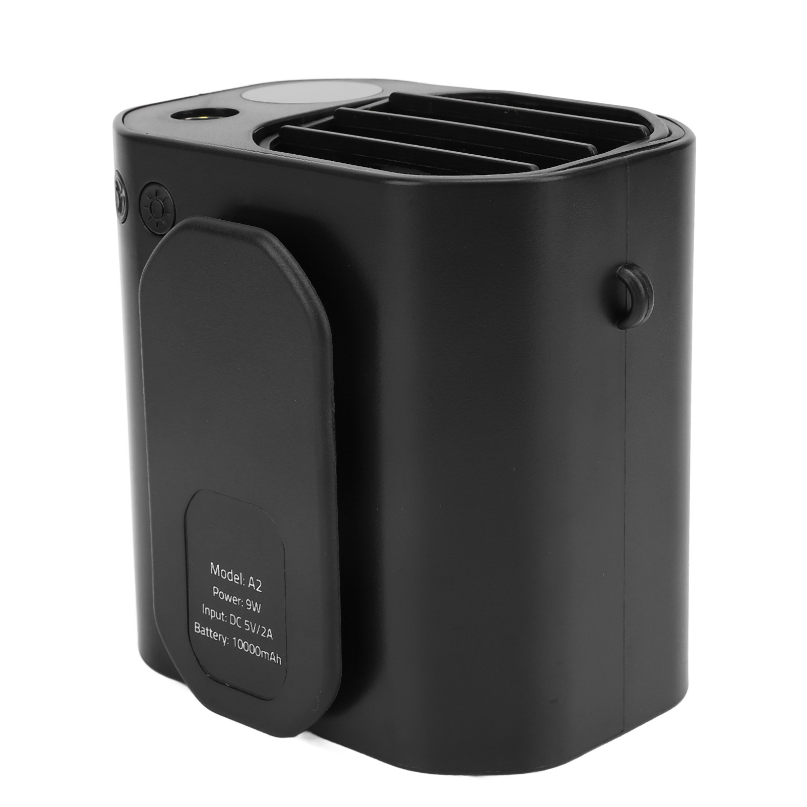 Ein kleiner schwarzer tragbarer Ventilator mit Clip hinten und einem Etikett.