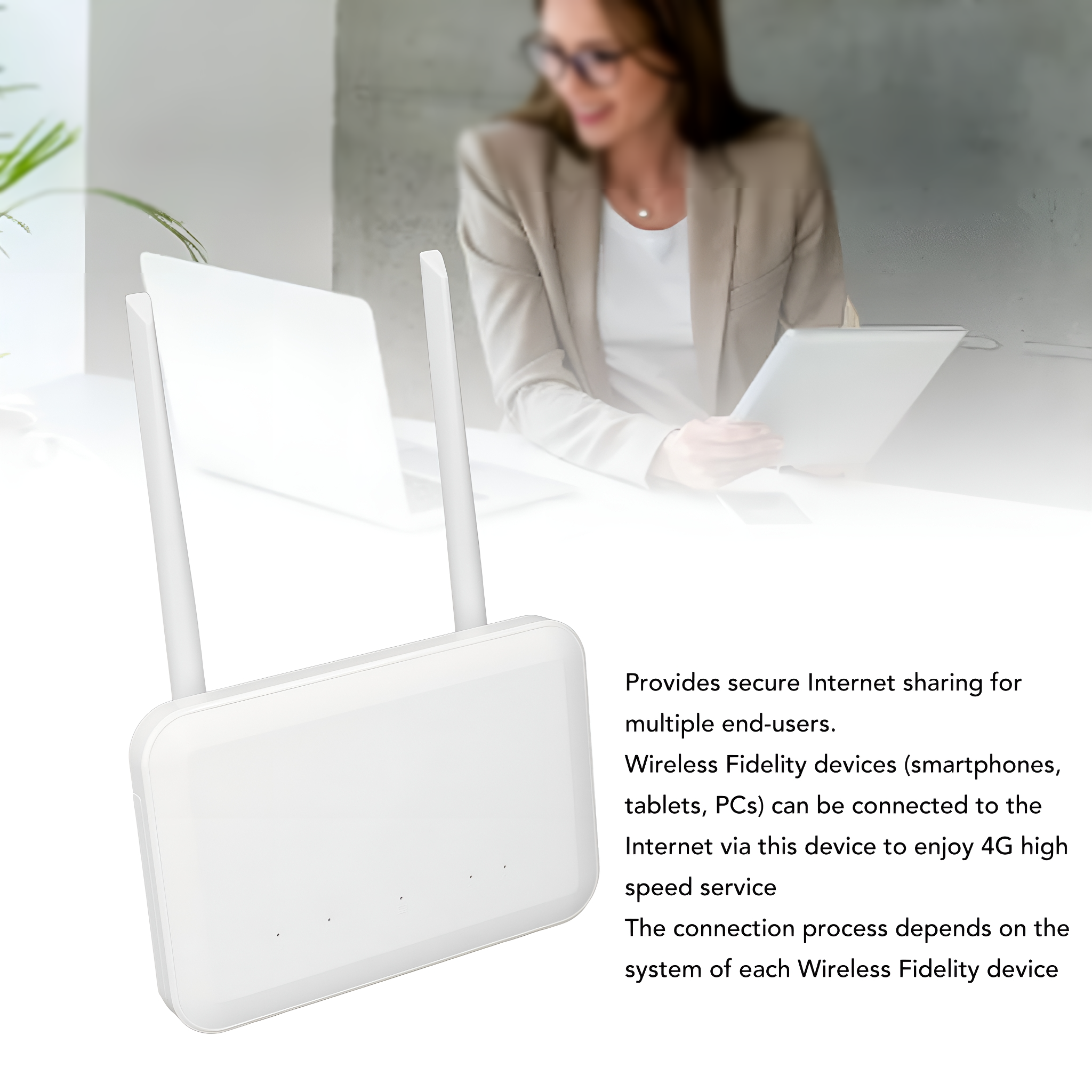 Weißer Router mit Antennen, Frau im Hintergrund benutzt ein Tablet. Text über Internetfreigabe.