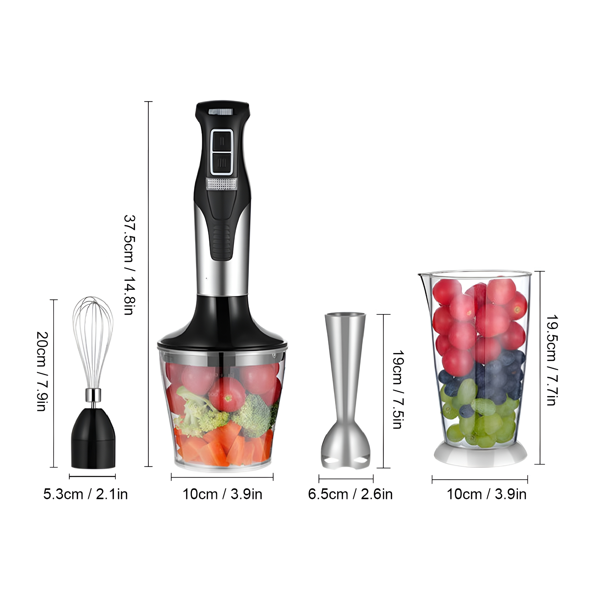 Ein Stabmixer mit Aufsätzen und Behältern, gefüllt mit Tomaten, Trauben und Brokkoli.