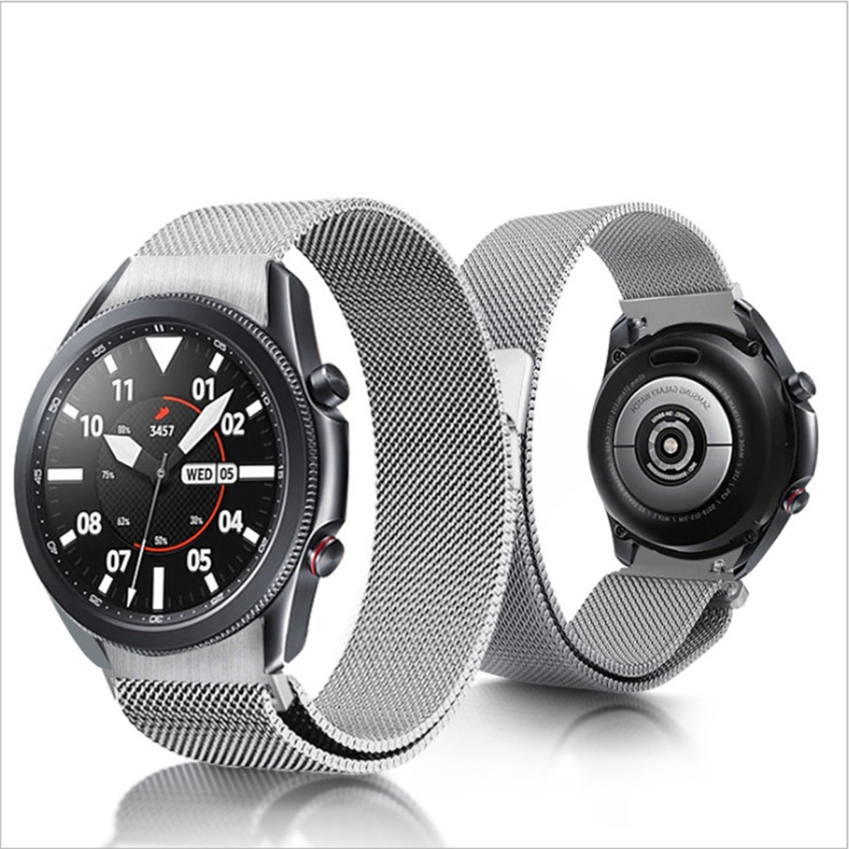 Zwei Smartwatches mit silbernem Mesh-Armband, die Zifferblätter und die Rückseite einer Uhr zeigen.