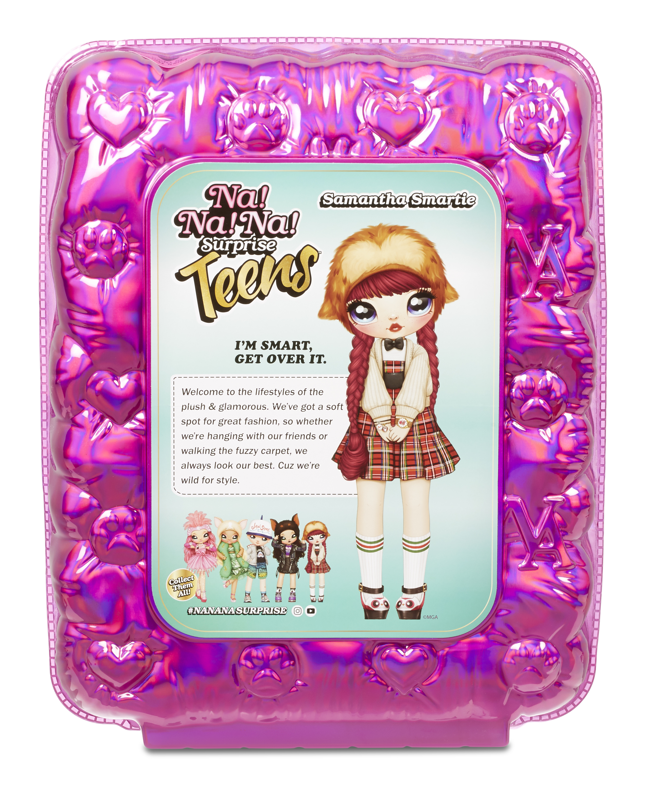 Różowe opakowanie z lalką w środku. Lalka ma rude włosy i nosi spódnicę w kratę.