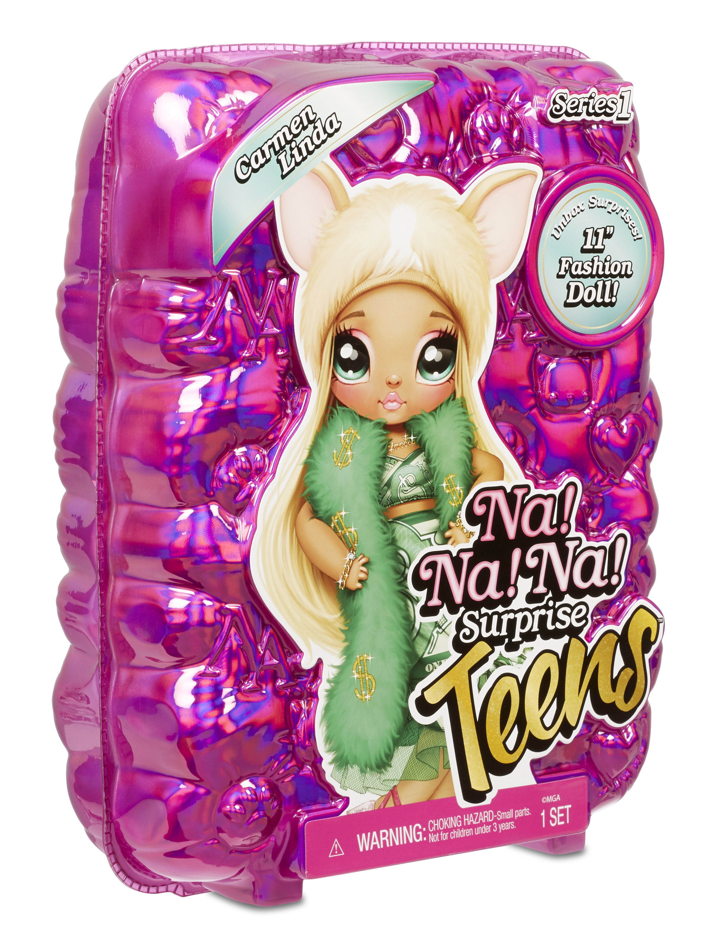 Opakowanie lalki przedstawiające lalkę z kocimi uszami i futrzaną etolą. Pudełko jest różowe.