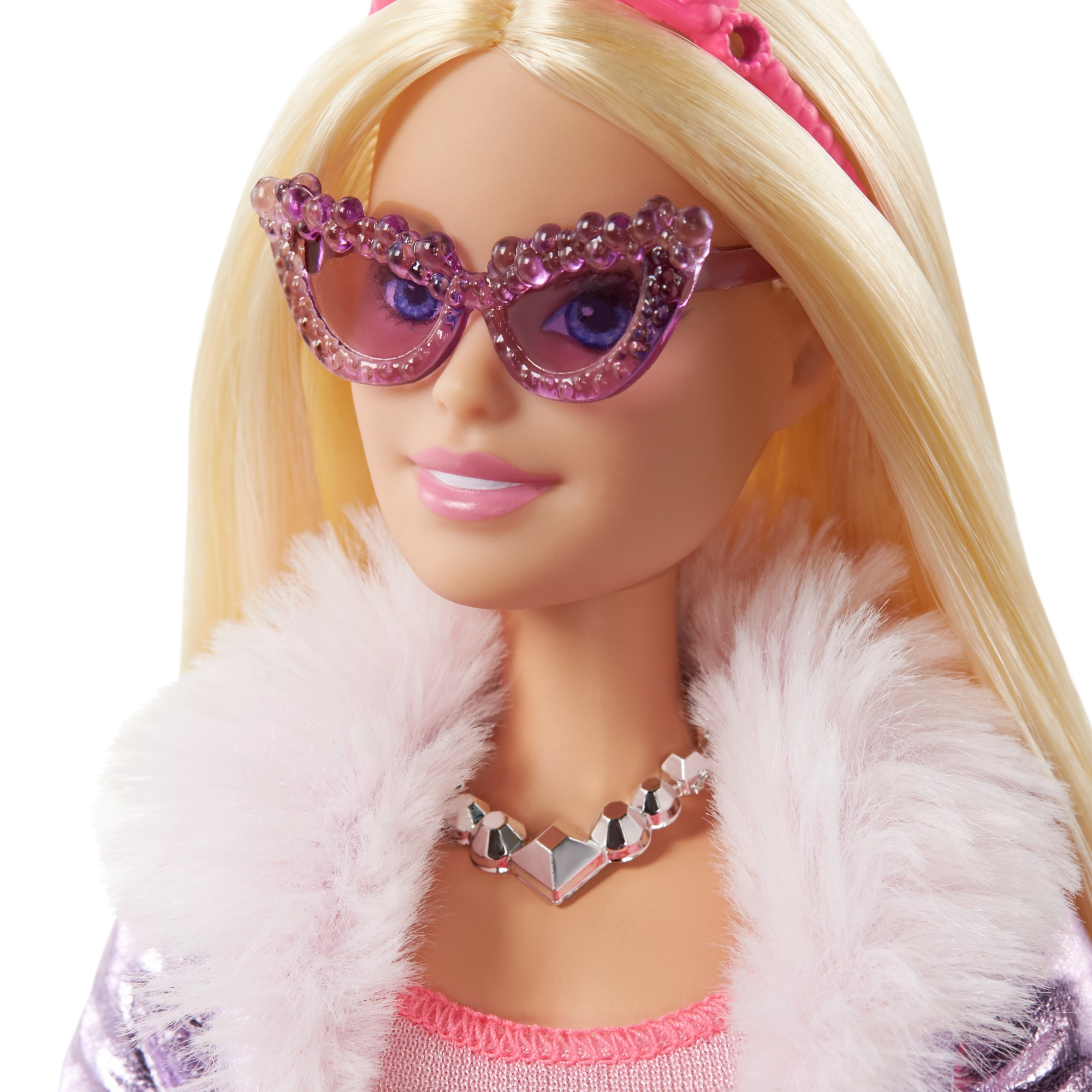 Blonde Barbie-Puppe mit rosa Sonnenbrille, Halskette und rosa Pelzmantel.