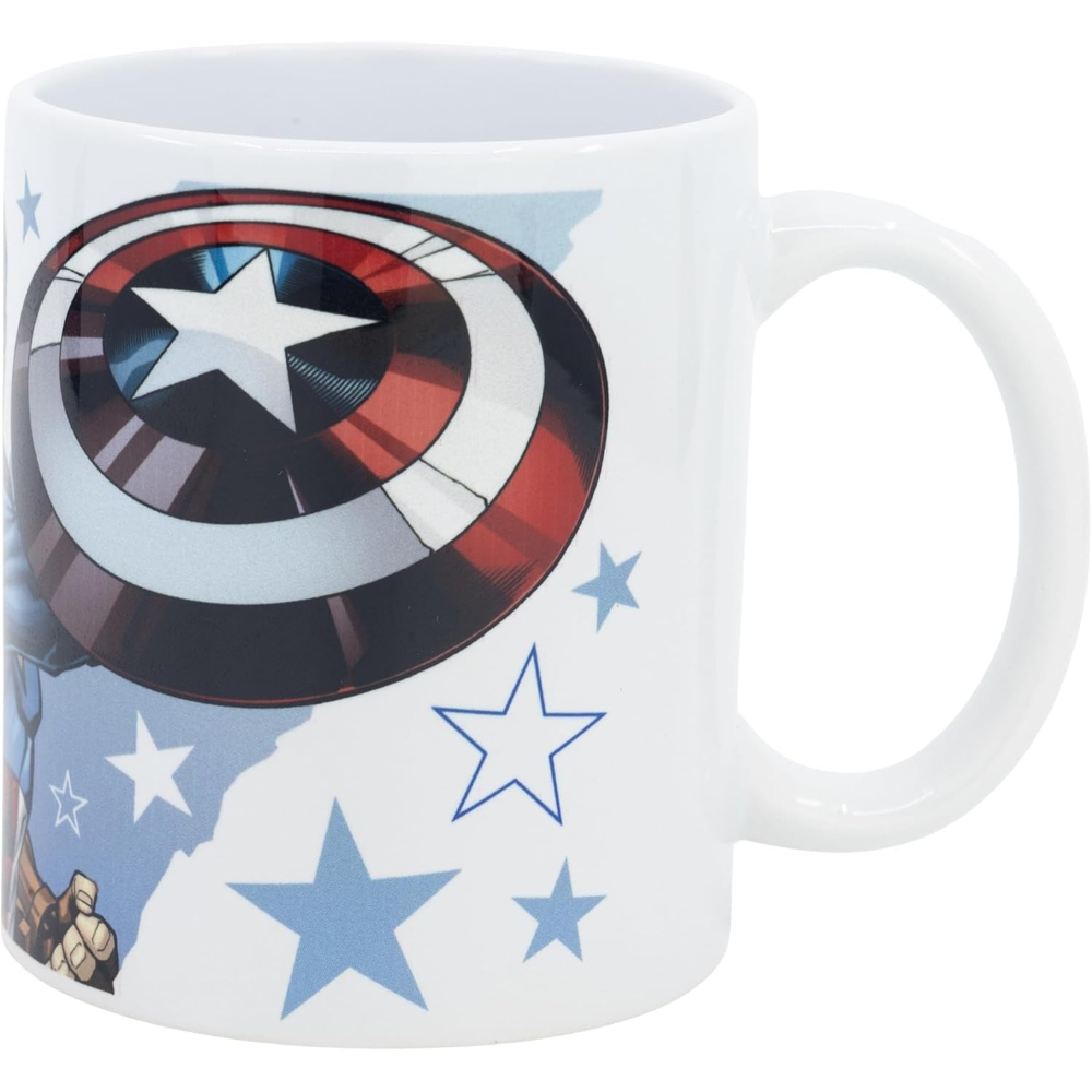 Taza de Capitán América con escudo, estrellas y esquema de color azul y blanco. Fondo blanco.