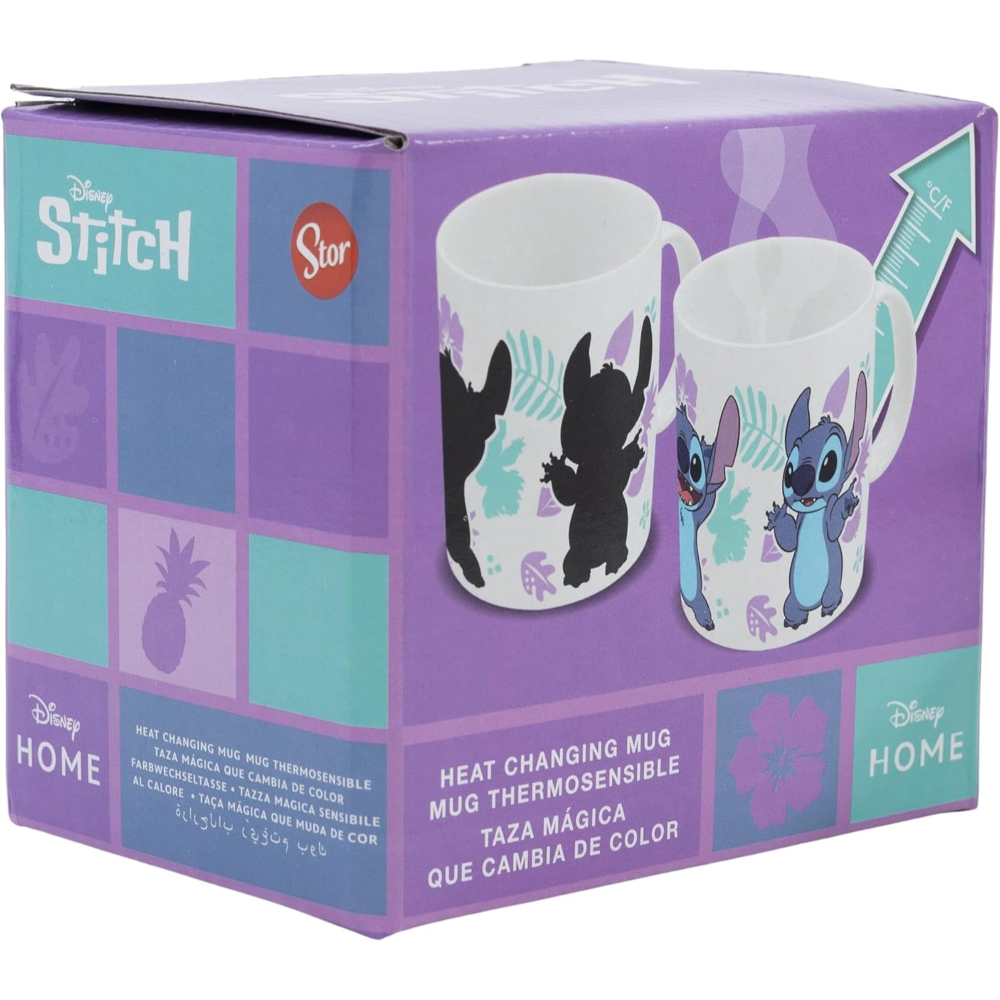 Una taza de Disney Stitch en una caja, que muestra imágenes de Stitch y texto en varios idiomas.