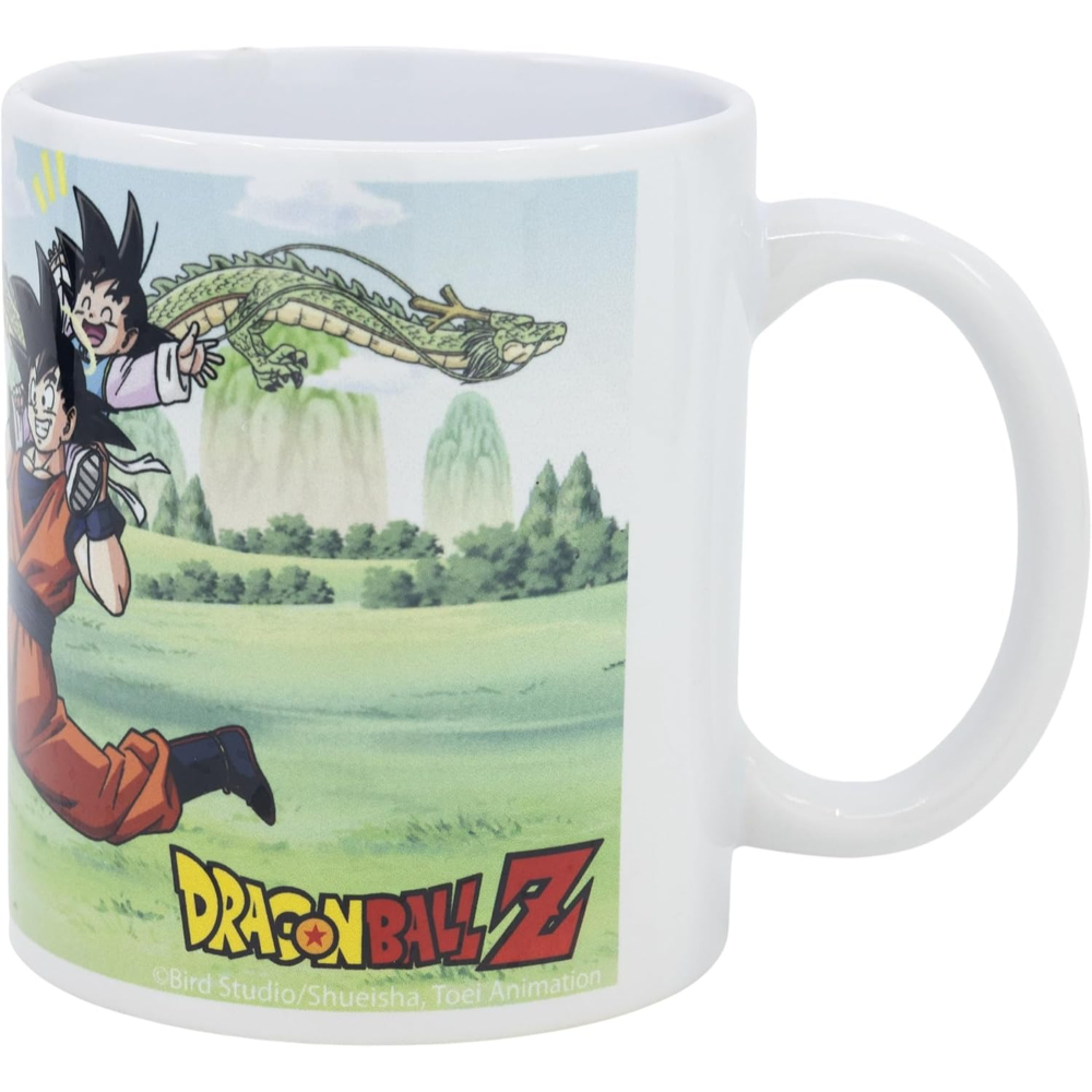 Taza blanca con personajes de Dragon Ball Z, Goku y su hijo, y un dragón.