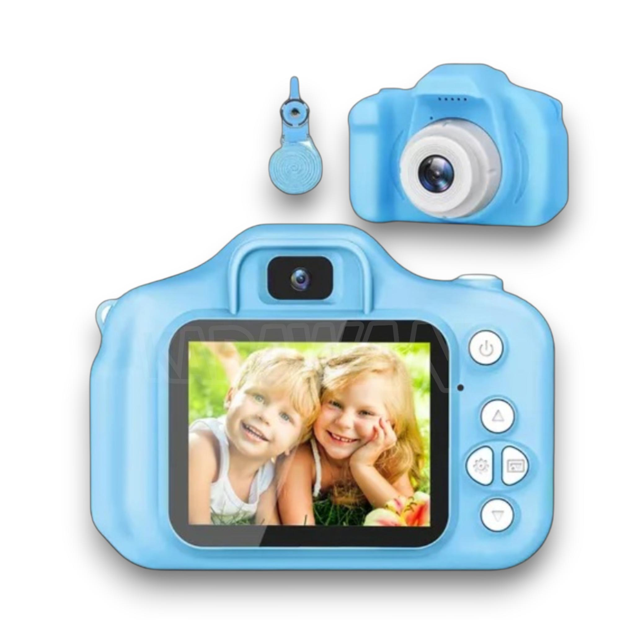 Cámara azul para niños con pantalla que muestra a dos niños sonriendo. Visor azul separado y un cordón.