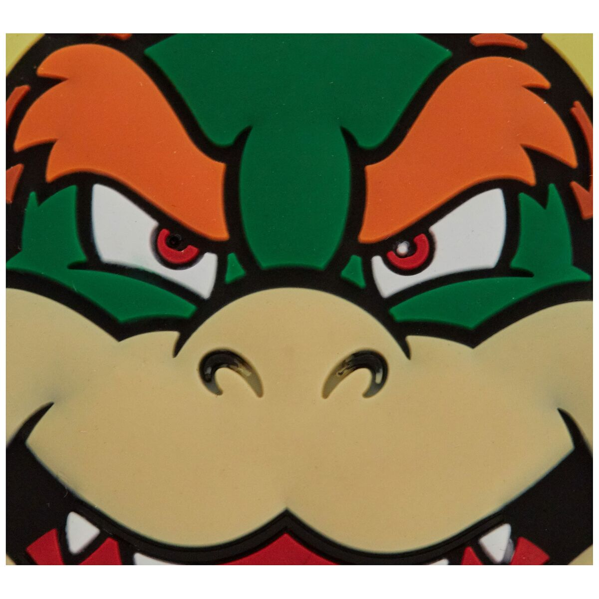 Primer plano de la cara de Bowser, con ojos y boca enfadados.