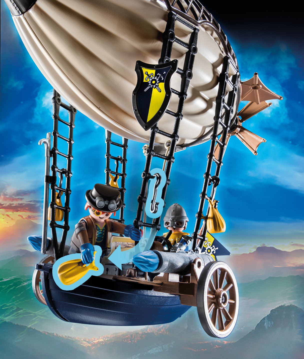 Primer plano del dirigible Playmobil Novelmore con dos figuras. Cielo azul y montañas de fondo.
