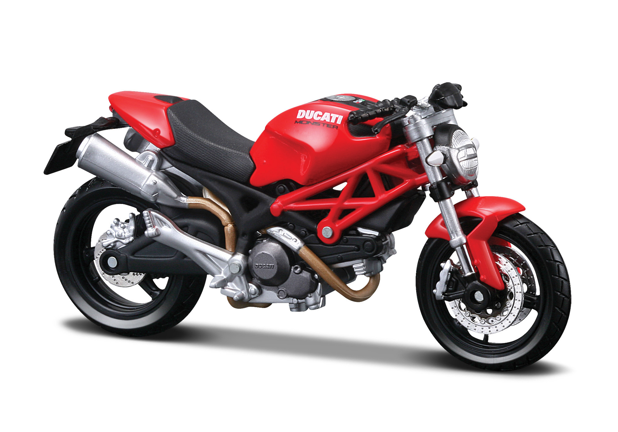 Ein rotes Ducati-Motorradspielzeug mit schwarzem Sitz und Rädern auf weißem Hintergrund.