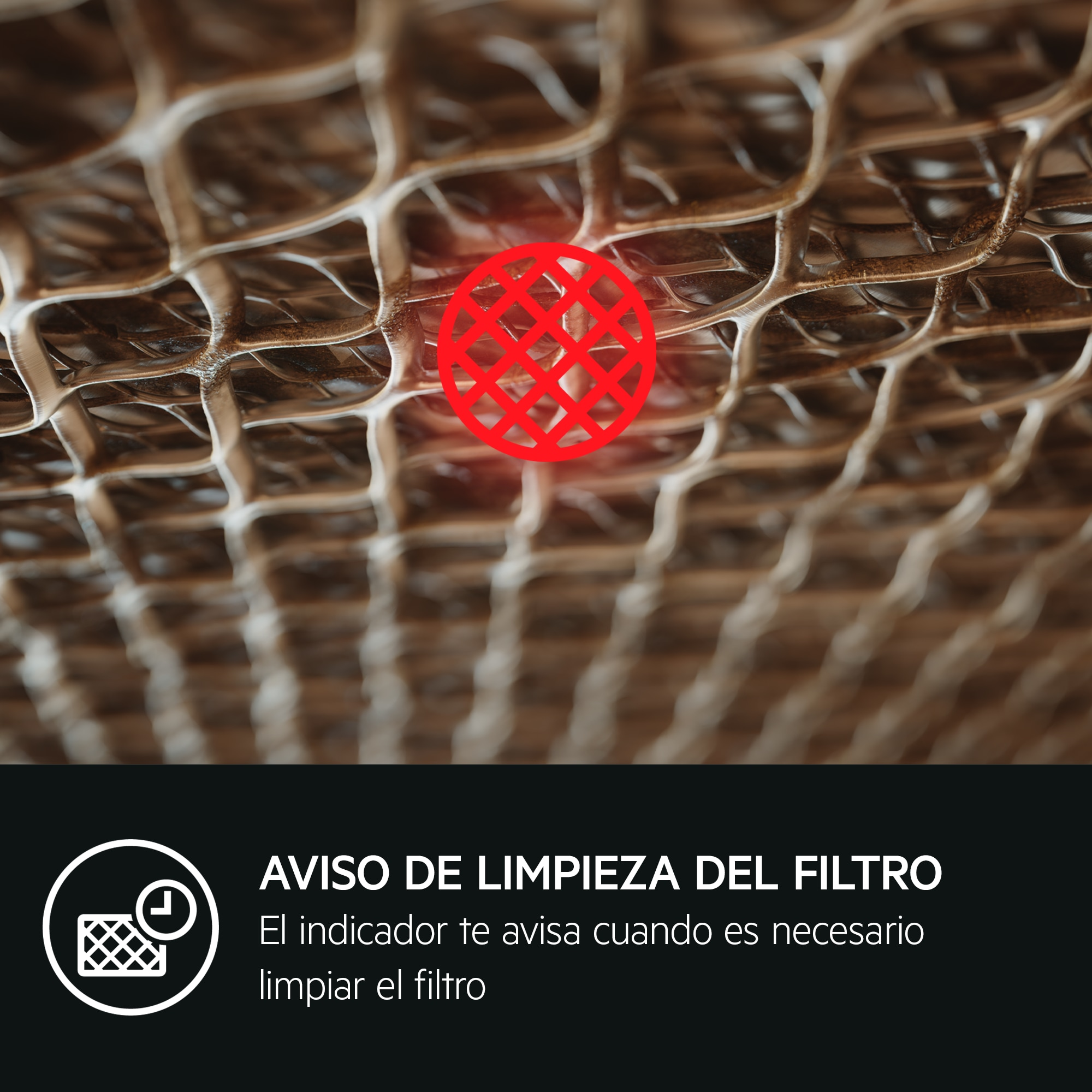 Primer plano de filtro de aire con indicador rojo y texto de limpieza.