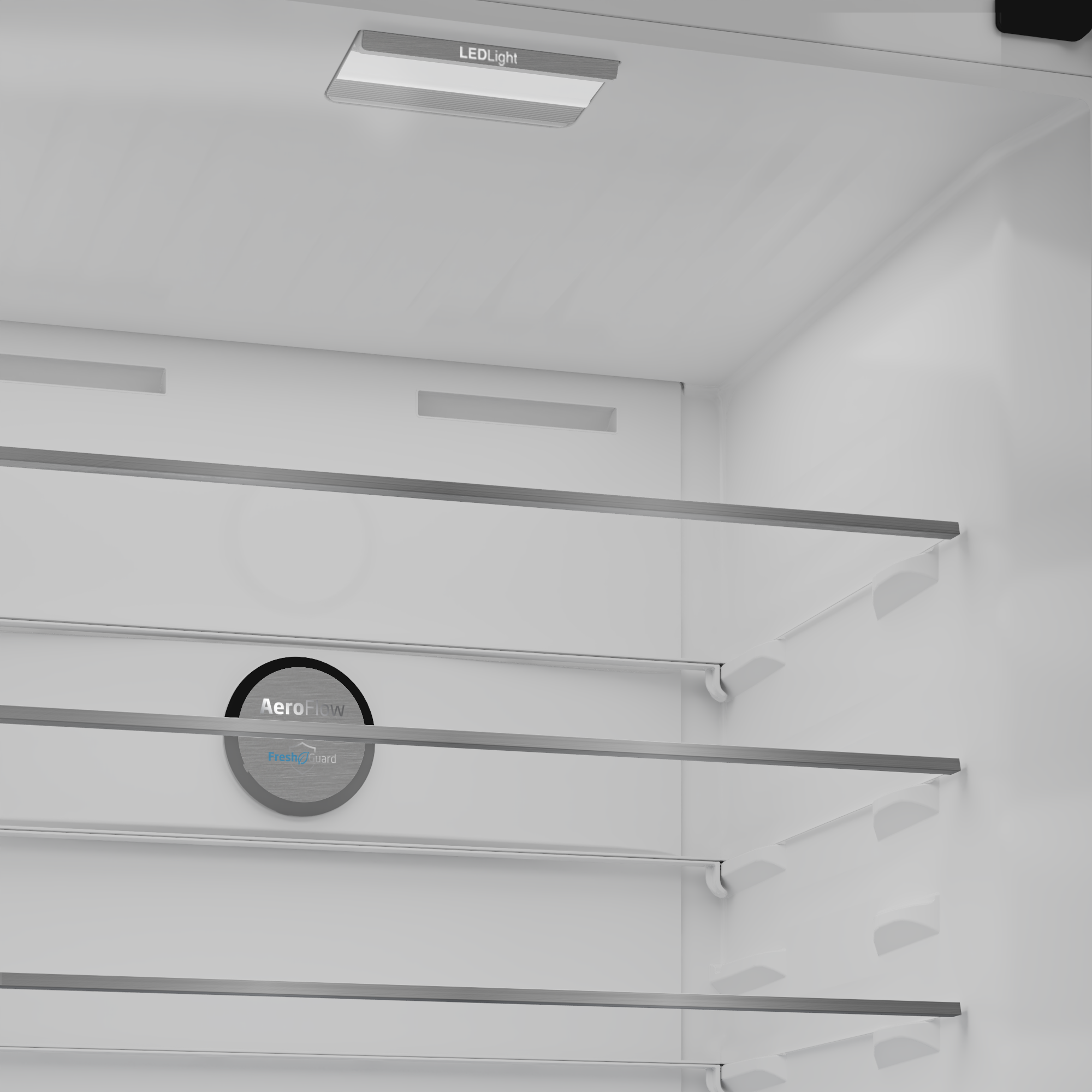 Interno frigorifero con ripiani. Luce LED in alto. Etichetta AeroFlow.