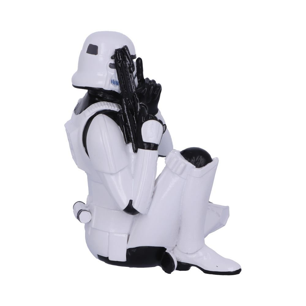 Een Stormtrooper-figuur die zit, een pistool vasthoudt en een pose van een geheim agent aanneemt. Het is wit met een zwarte helm.