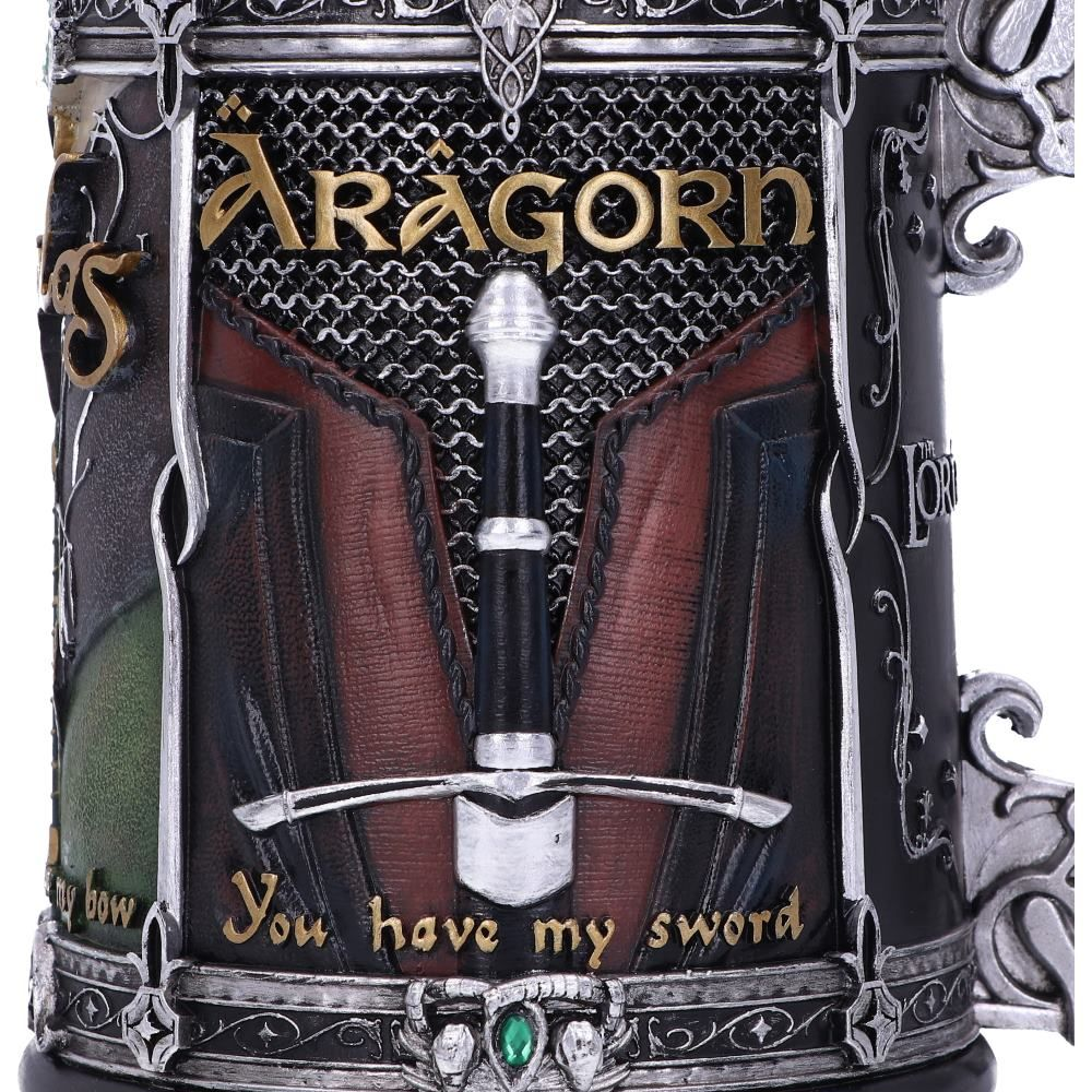 Mok met Aragorns harnas en zwaarddetails, opschrift 'You have my sword'.
