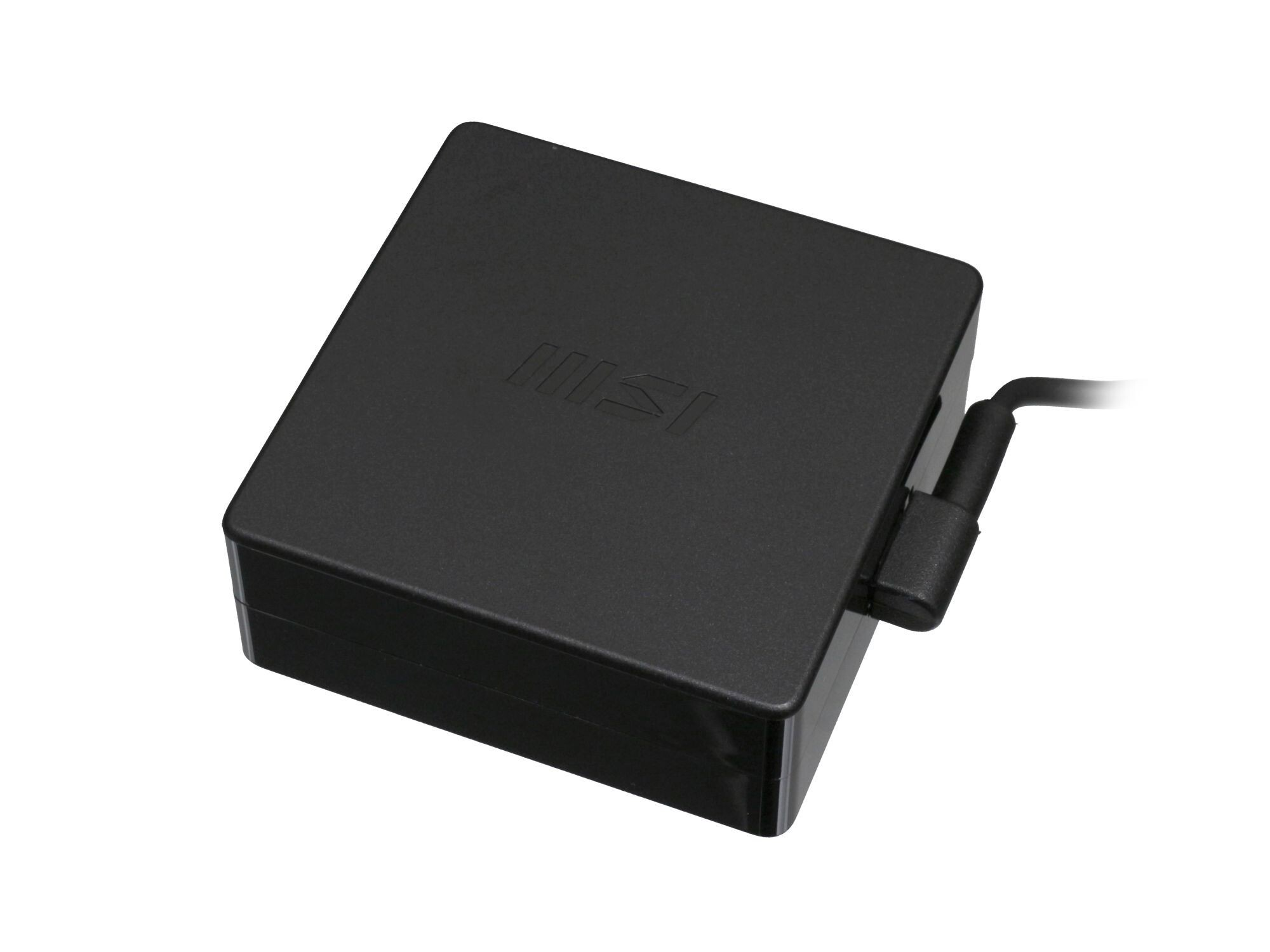 Ein schwarzes Netzteil, mit MSI-Logo, auf weißem Hintergrund.