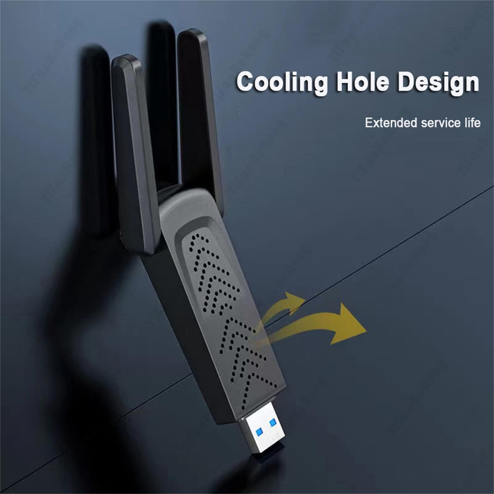 Schwarzer USB-WLAN-Adapter mit drei Antennen. Text sagt Kühlloch-Design.