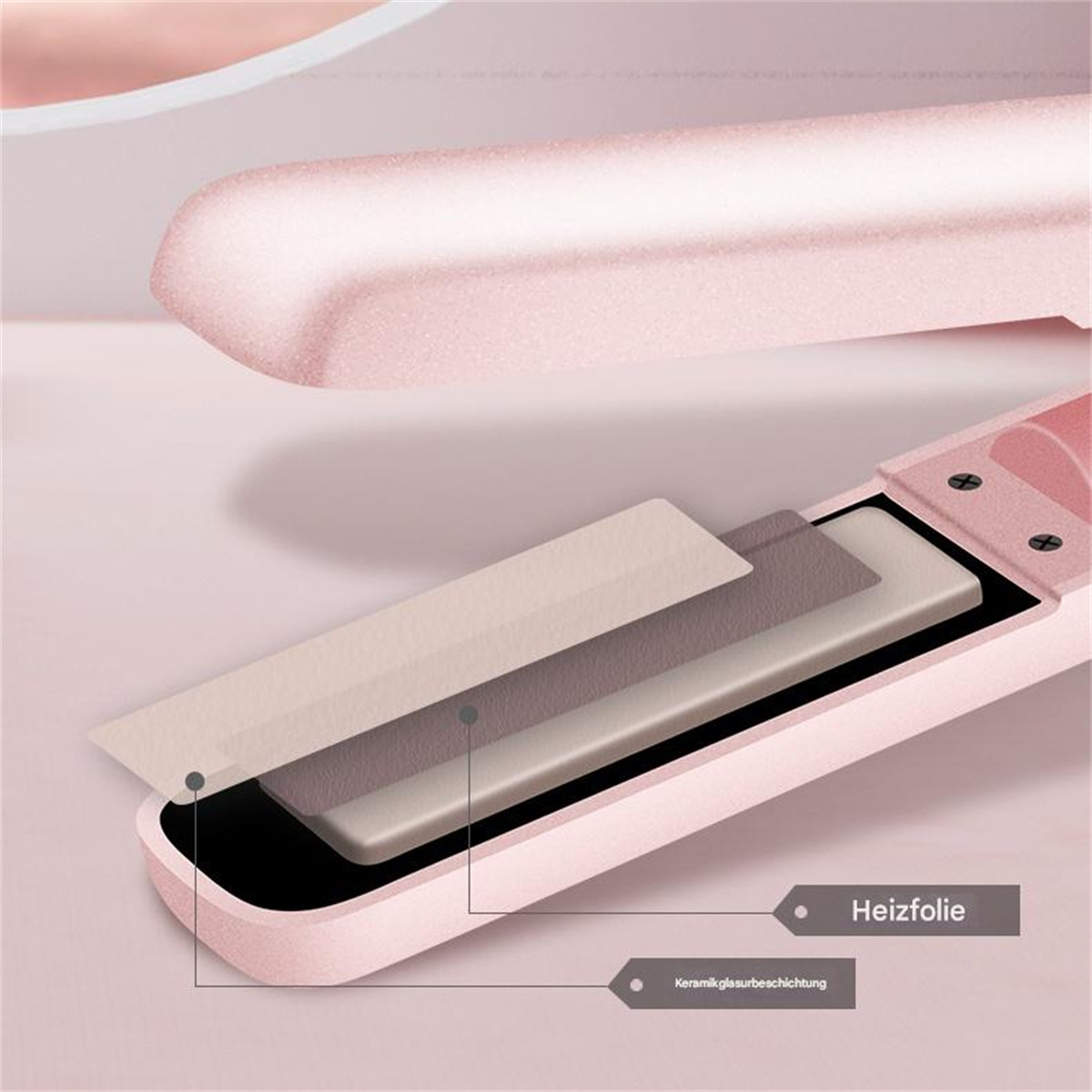 Ein Querschnitt eines rosa Haarglätters, der Schichten von Komponenten und Textbeschriftungen zeigt.