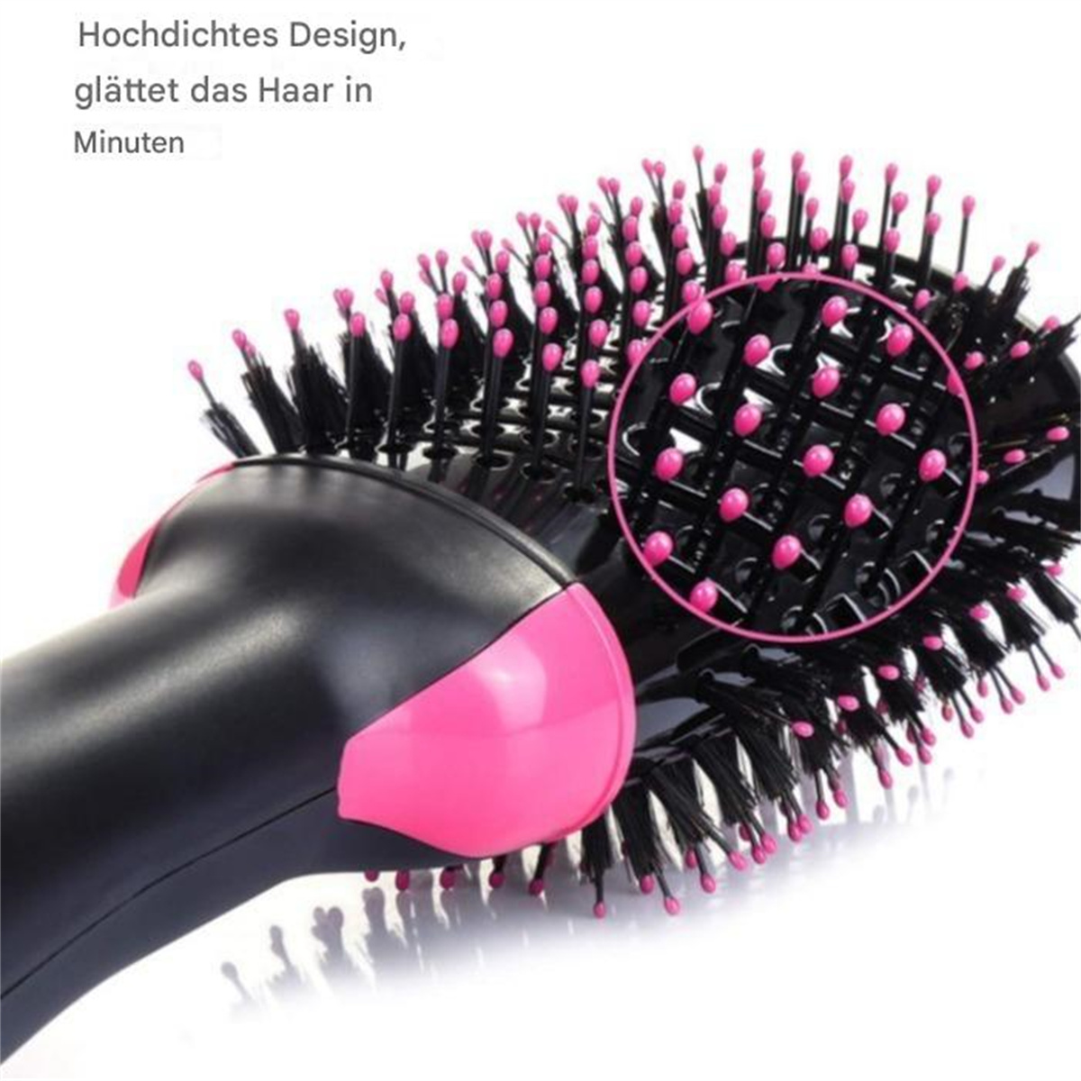 Nahaufnahme einer schwarzen Haartrocknerbürste mit rosa Borsten. Die Bürste ist zum Glätten der Haare konzipiert.