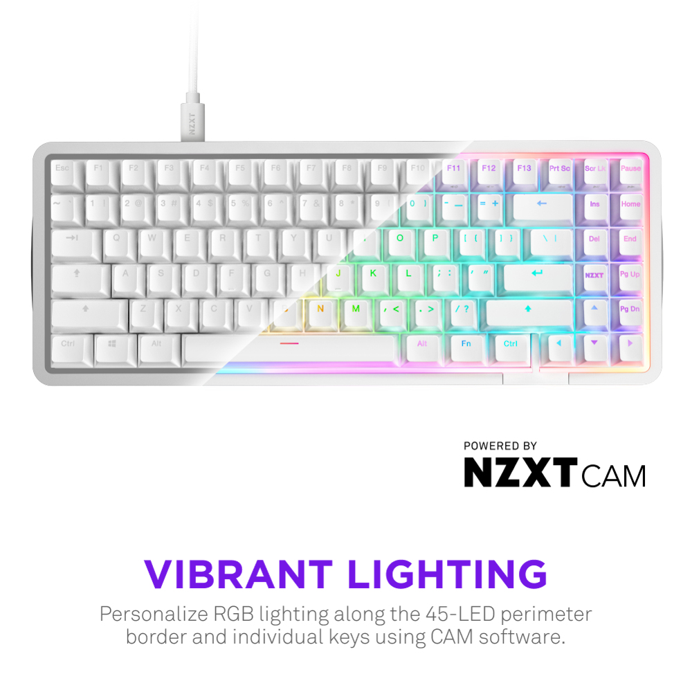 Weiße Tastatur mit RGB-Beleuchtung auf weißer Oberfläche, betrieben von NZXT CAM.