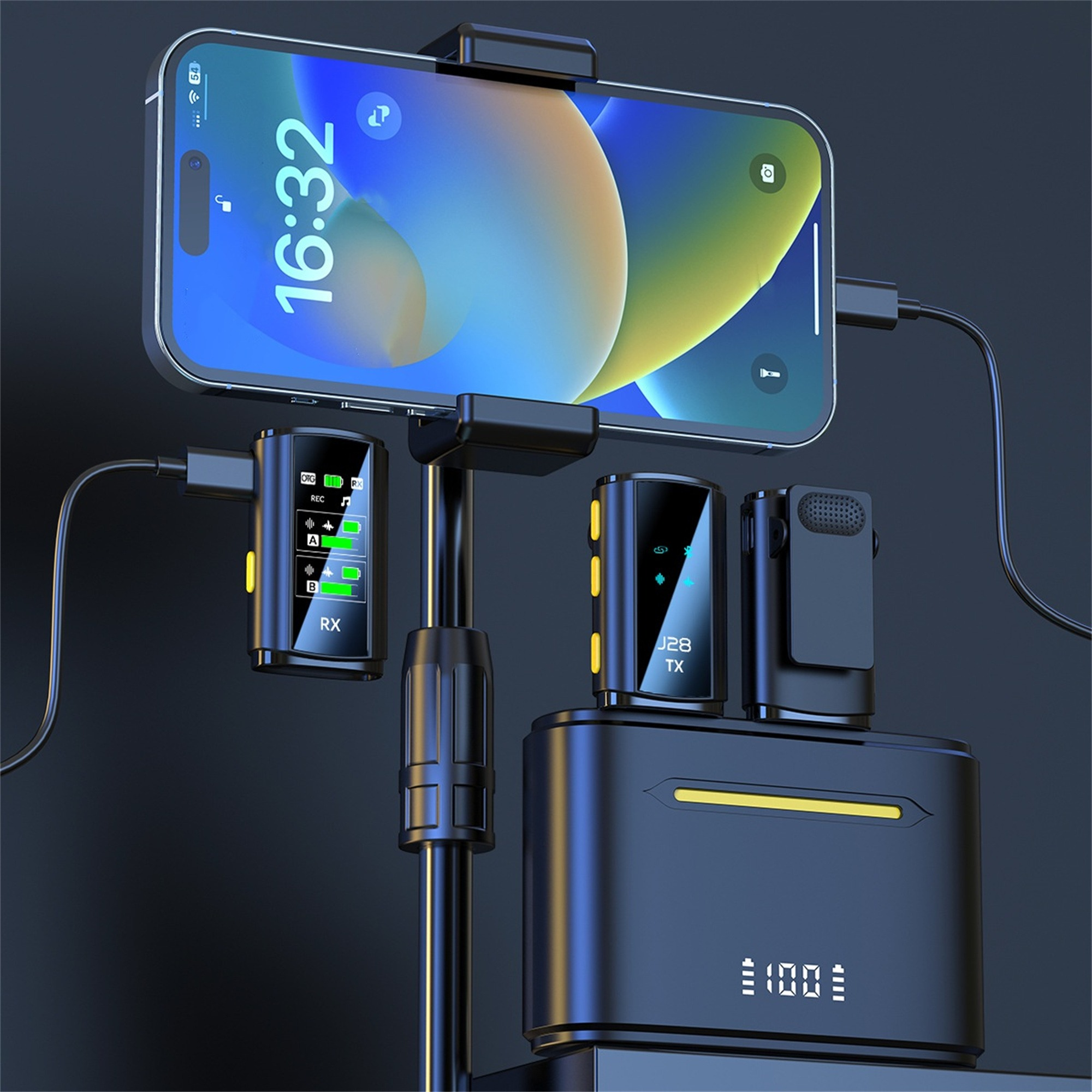 Ein Smartphone- und Mikrofon-Setup mit Ladekabeln und verschiedenen Geräteanzeigen.