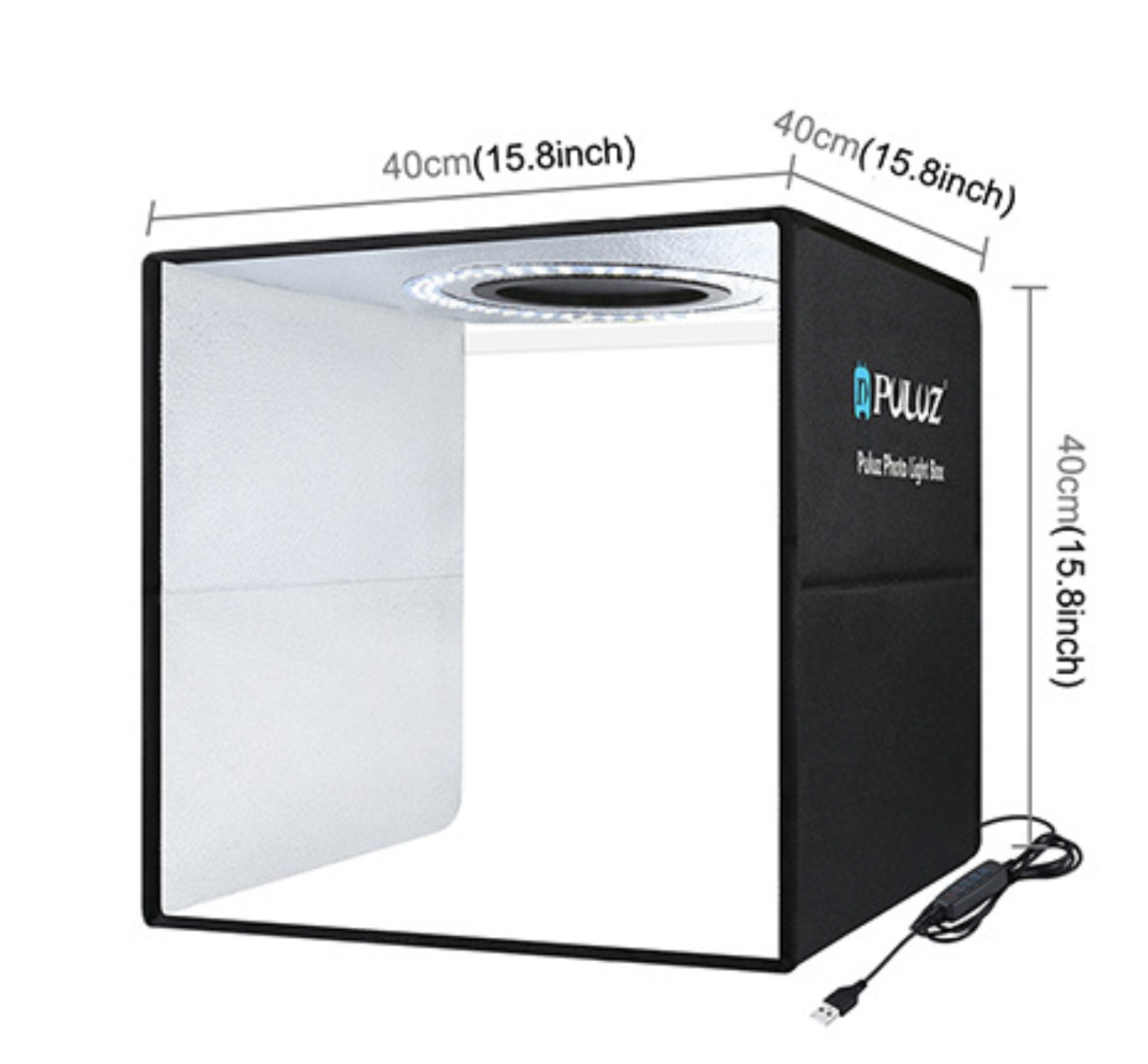Schwarze Fotostudiobox mit Abmessungen. Sie hat eine LED-Ring-Deckenleuchte und ein USB-Kabel.